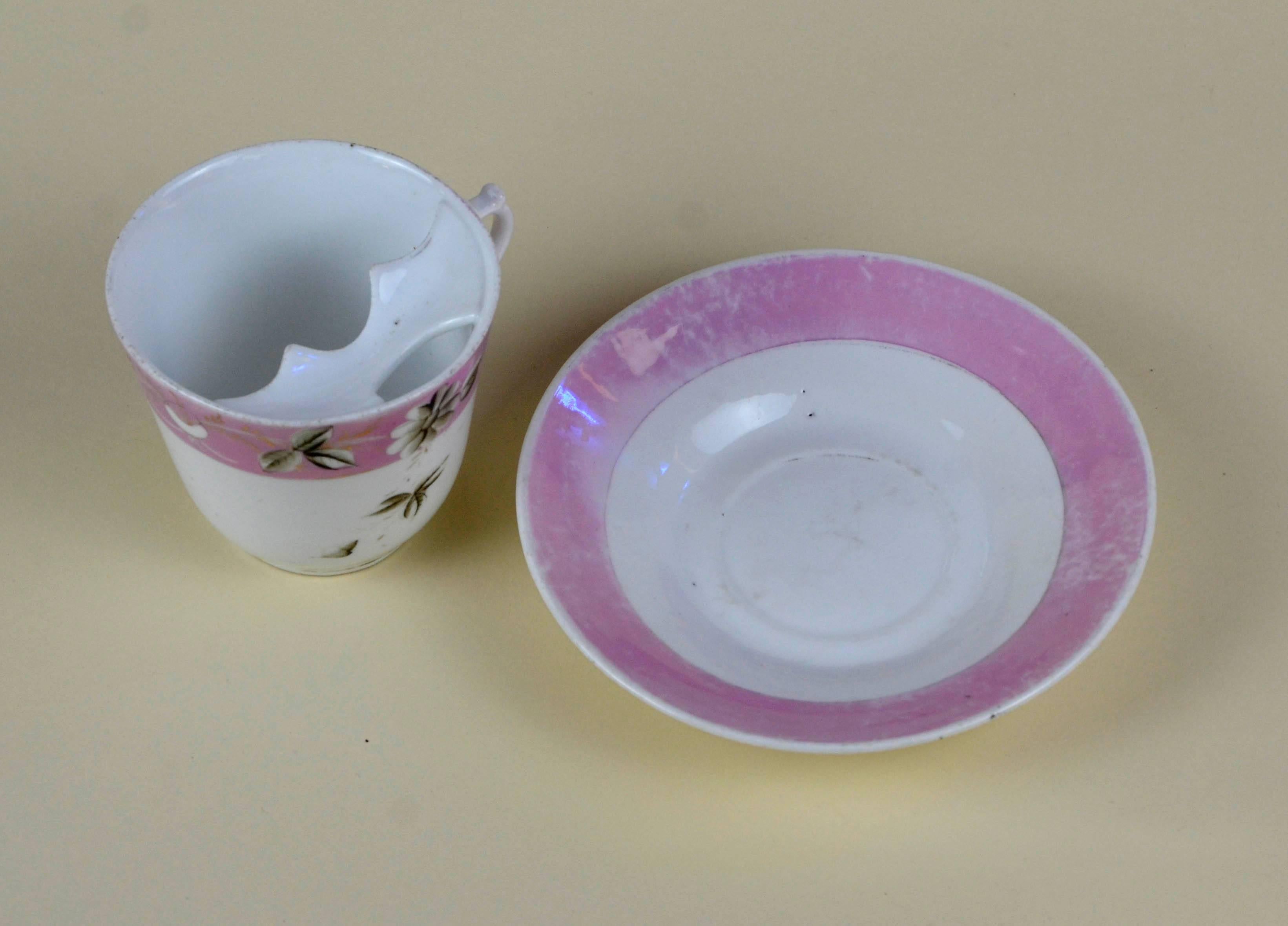 1900s German Porcelain Mustache Cup in White with a Antique Pink Lustre Band For Sale 1