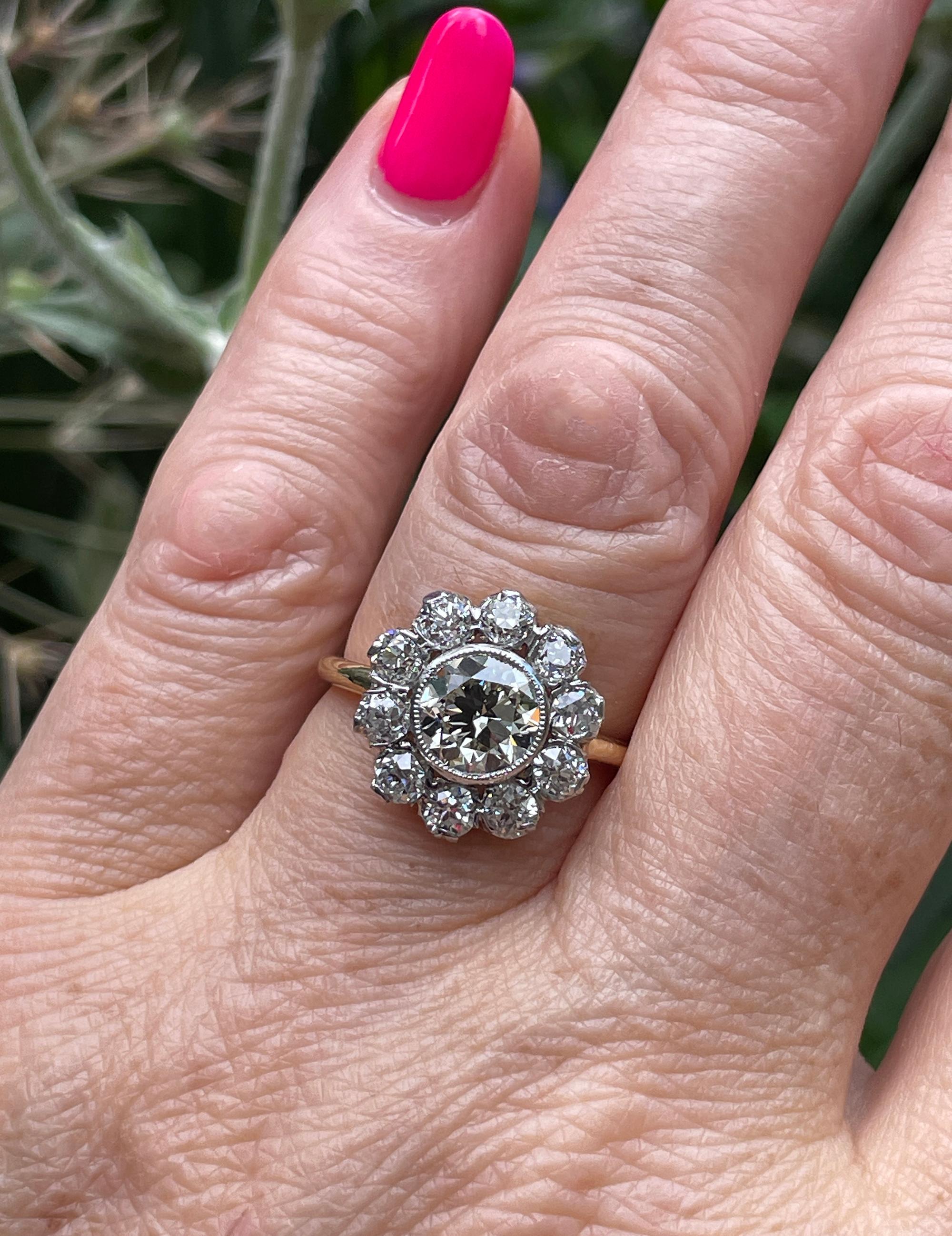 1900er Jahre GIA 2,58 ctw Antiker edwardianischer Diamant-Cluster 18kyg Pl Ring mit altem Eurodiamant 2