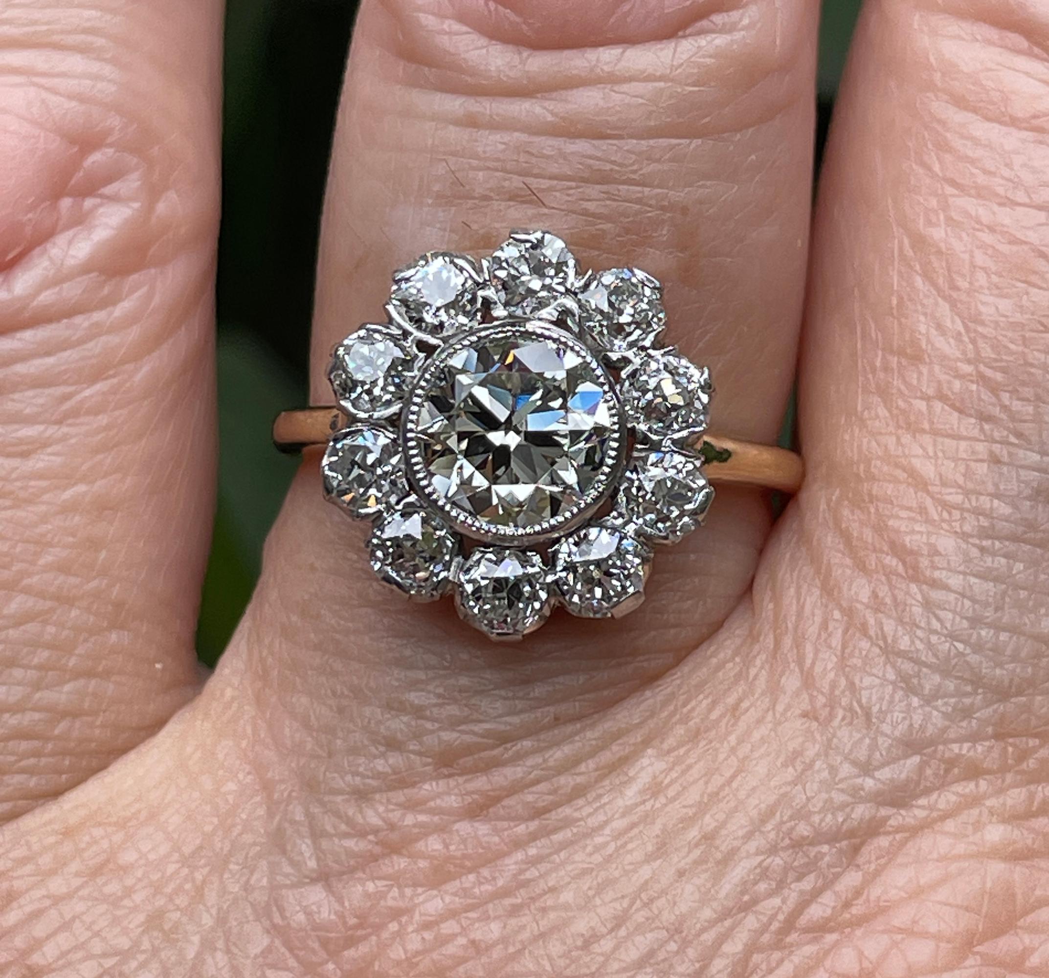 1900er Jahre GIA 2,58 ctw Antiker edwardianischer Diamant-Cluster 18kyg Pl Ring mit altem Eurodiamant 3
