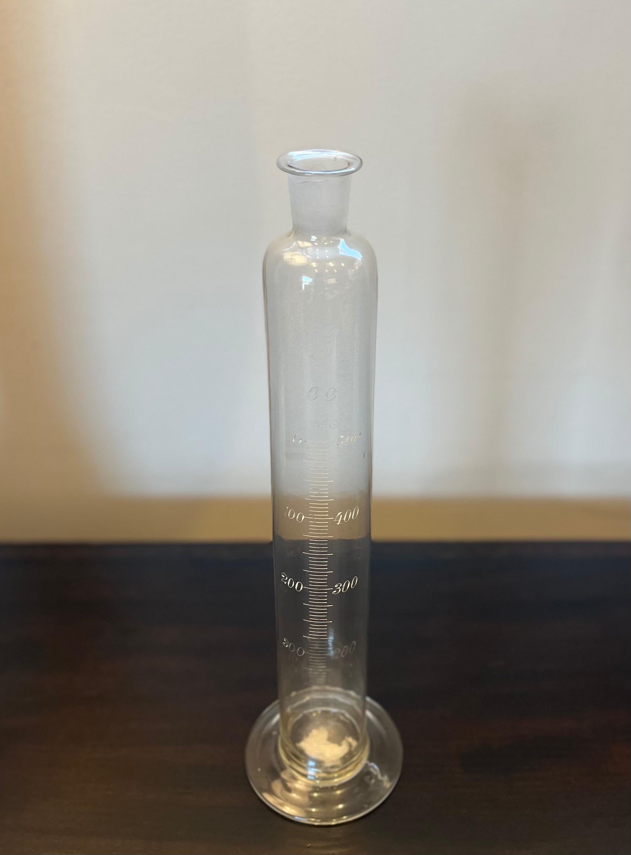 French 1900s Glass Chemist's Beaker For Sale