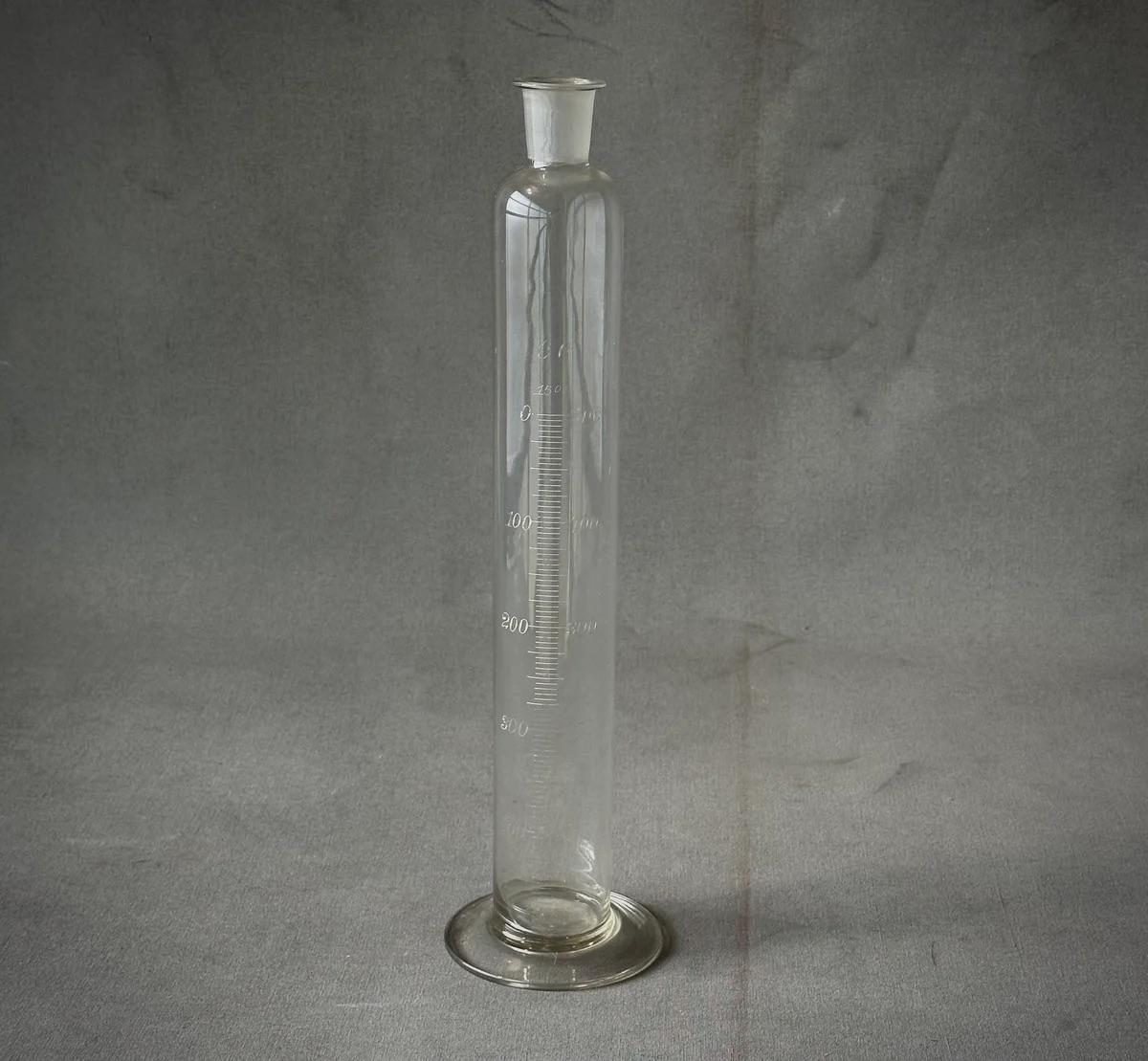 XX secolo Bicchiere da chimico in vetro del 1900 in vendita