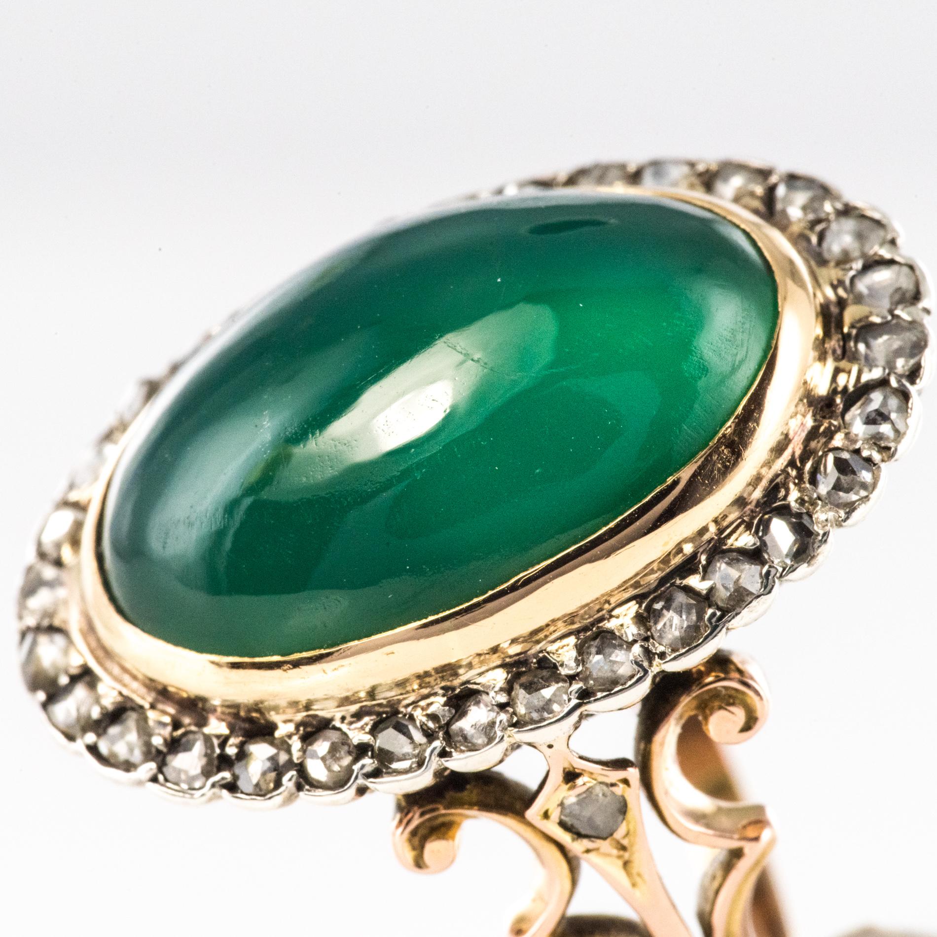 Belle Époque 1900s Green Agate Rose-Cut Diamonds 18 Karat Rose Gold Ring For Sale