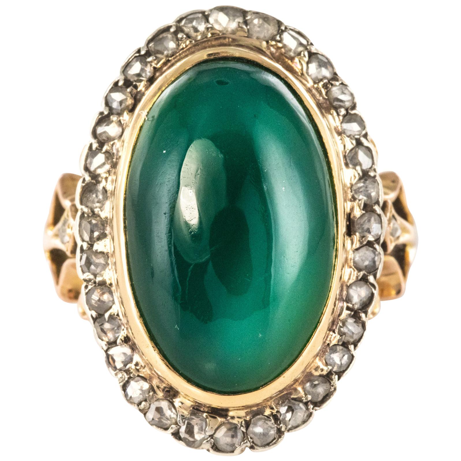 Bague en or rose 18 carats, agate verte et diamants taillés en rose, années 1900 en vente