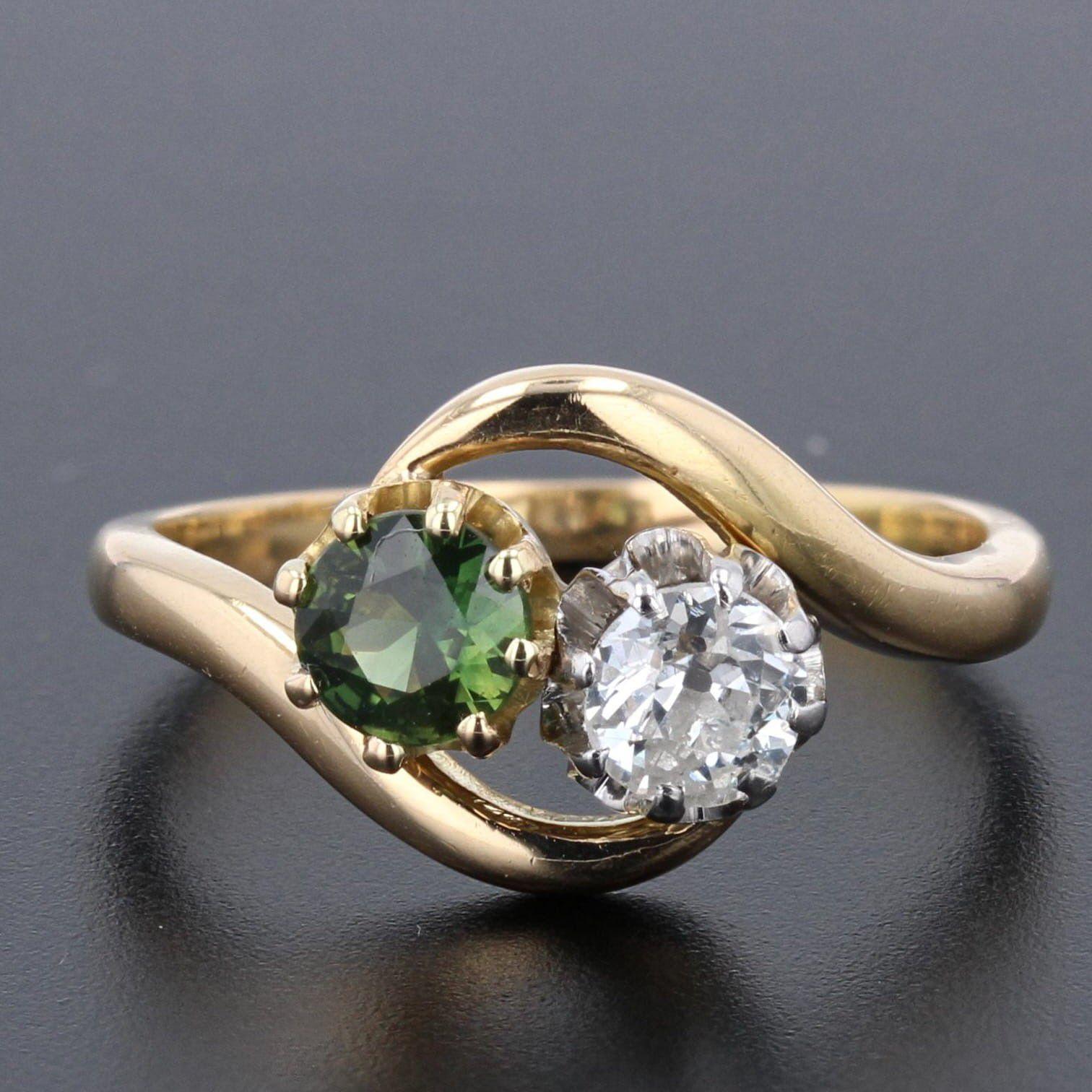 Belle Époque 1900s Green Sapphire Diamond 18 Karat Yellow Gold You and Me Ring