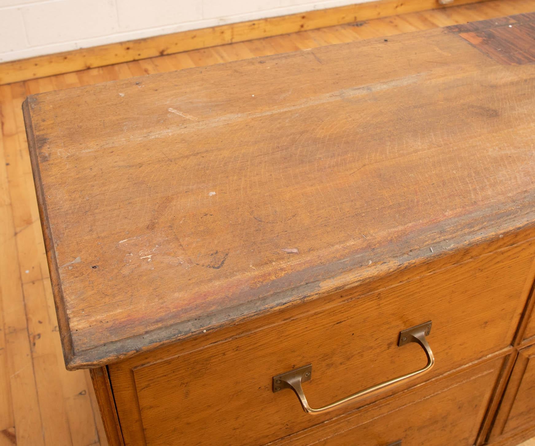 1900s Haberdashery counter, vintage kitchen island, retail counter display In Good Condition In Leicester, GB