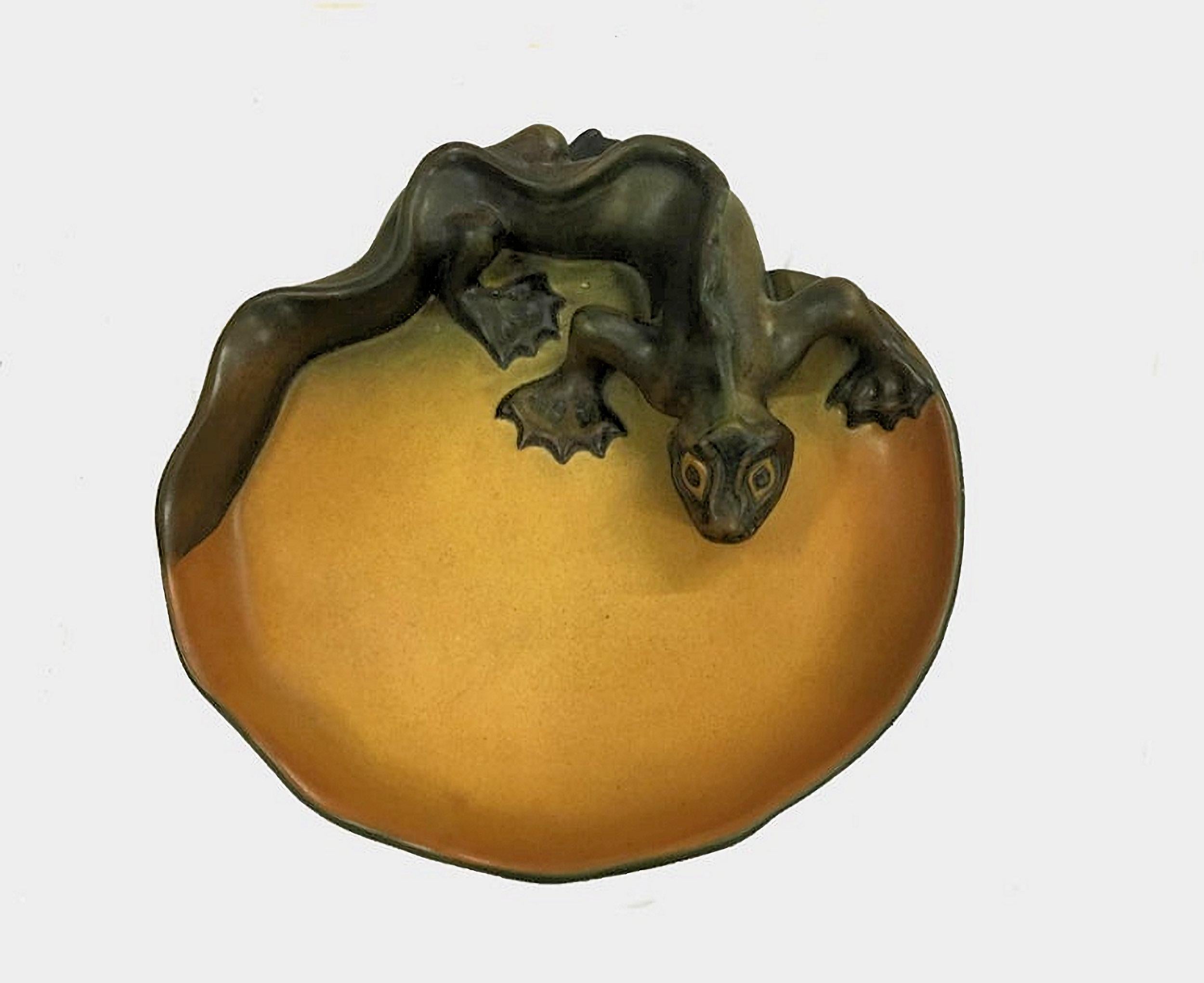 Danese Vassoio / Ciotola per cenere a forma di lucertola in stile Art Nouveau danese del 1900, realizzato a mano da P. Ibsens Enke in vendita