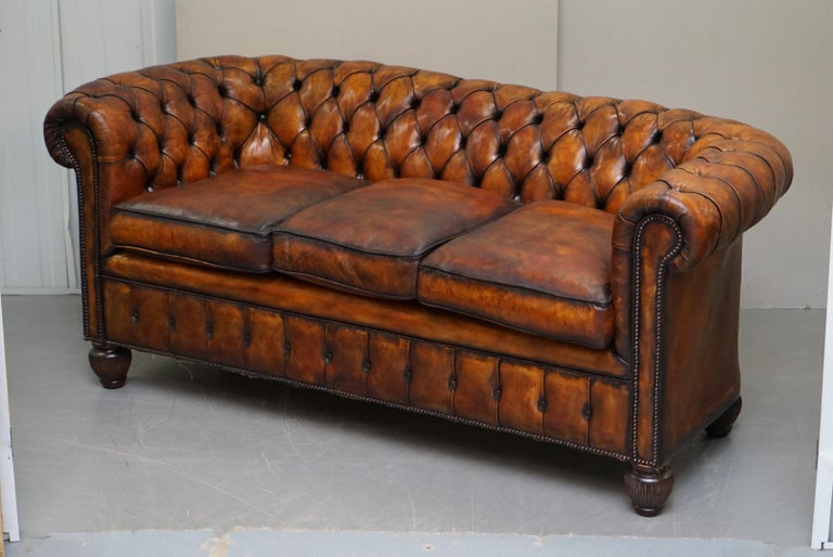 Late Victorian 1900s Hand Dyed Whisky Brown Leather Feather Cushions Chesterfield Club Sofa For Sale