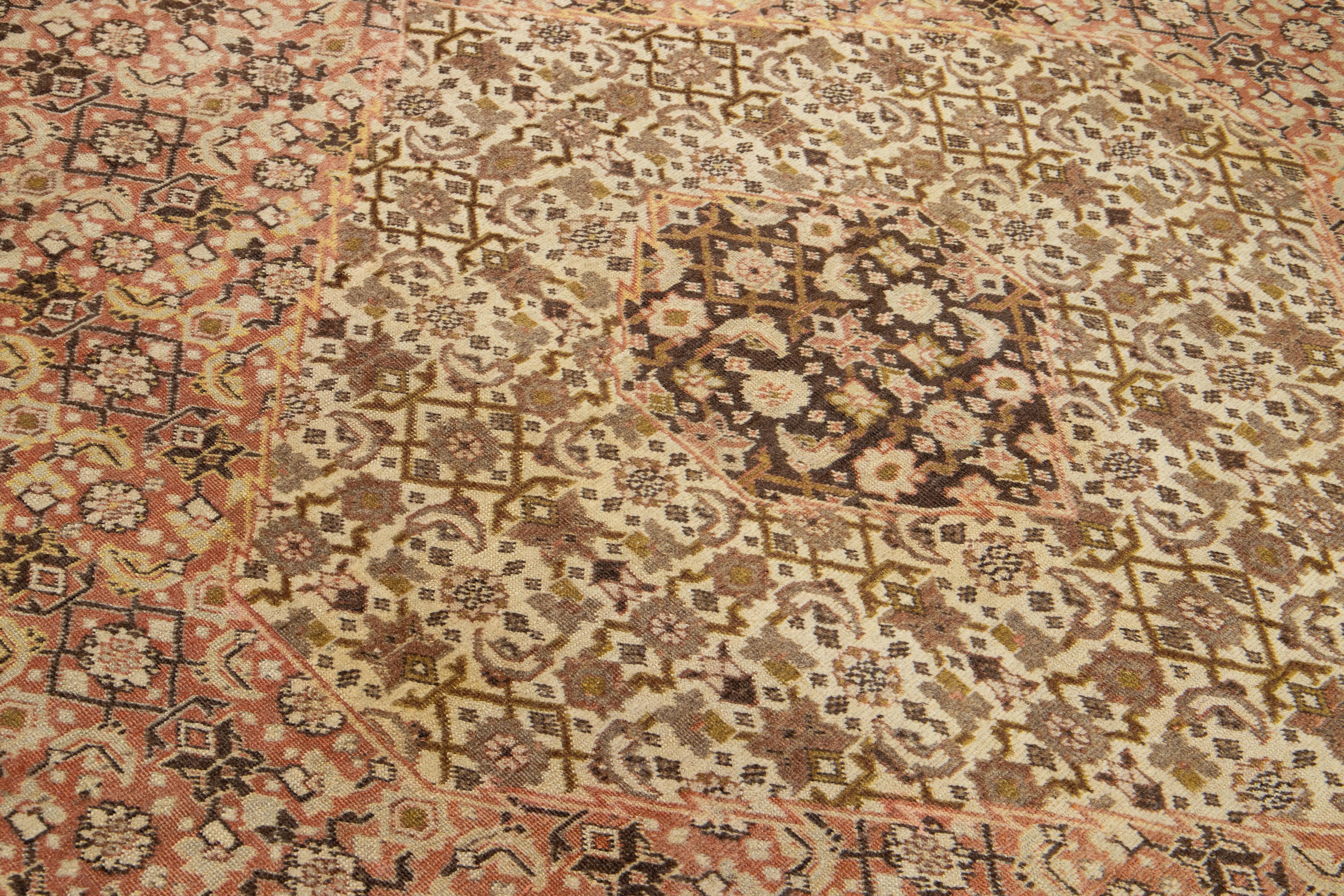 1900s Handmade Persian Tabriz Wolle Teppich In Beige mit Allover-Design im Angebot 3