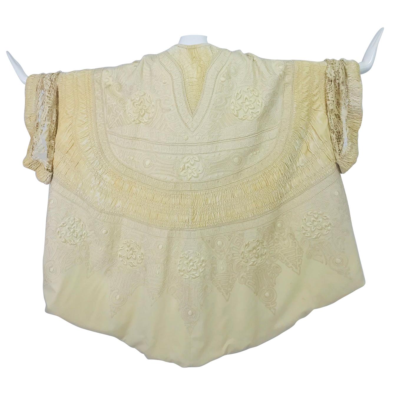 1900s Herrmann Glason Berlin Cream Embroidered Cashmere and Lace Manteau at  1stDibs