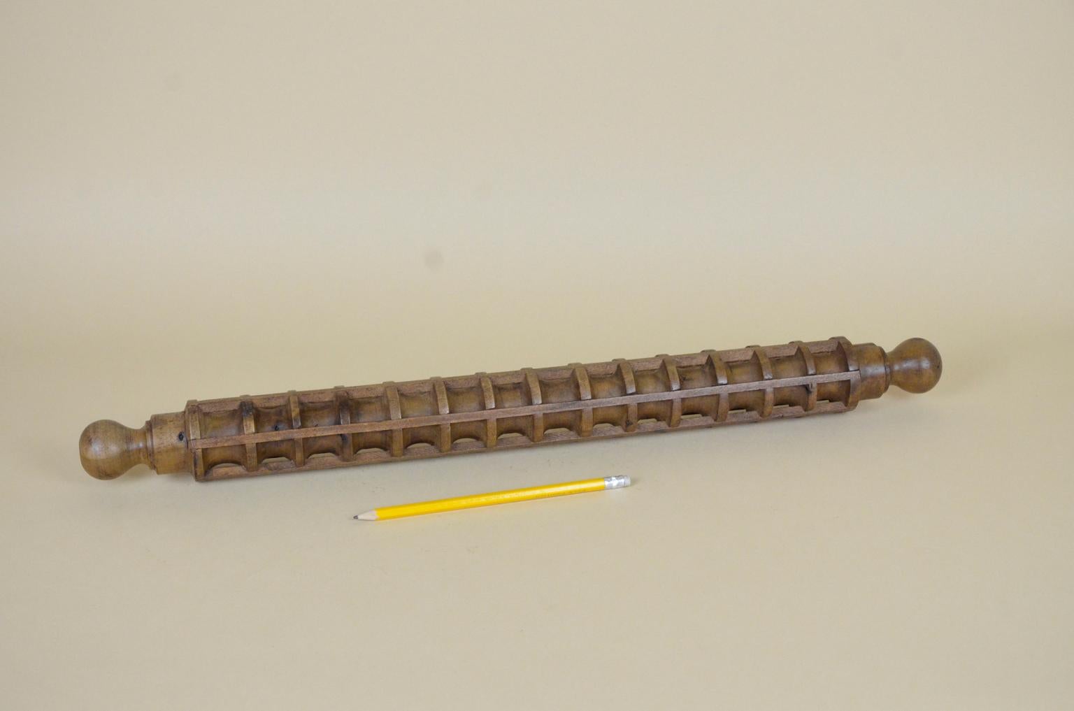 This vintage Italian ravioli rolling pin from early 20th century is in perfect conditions.

Can still be used as display or for making amazing and tasty Italian style ravioli.

Collector's note:

Ravioli are a type of dumpling composed of a