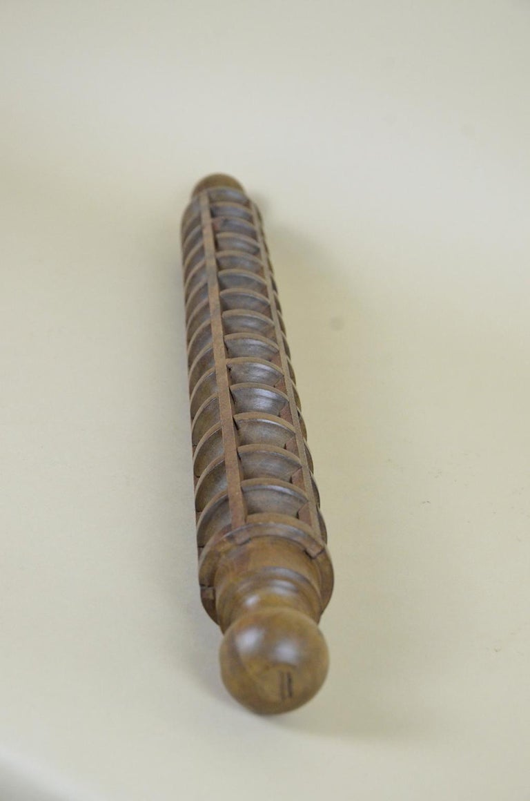 1900s Italian Vintage Wooden Ravioli Rolling Pin For Sale at 1stDibs