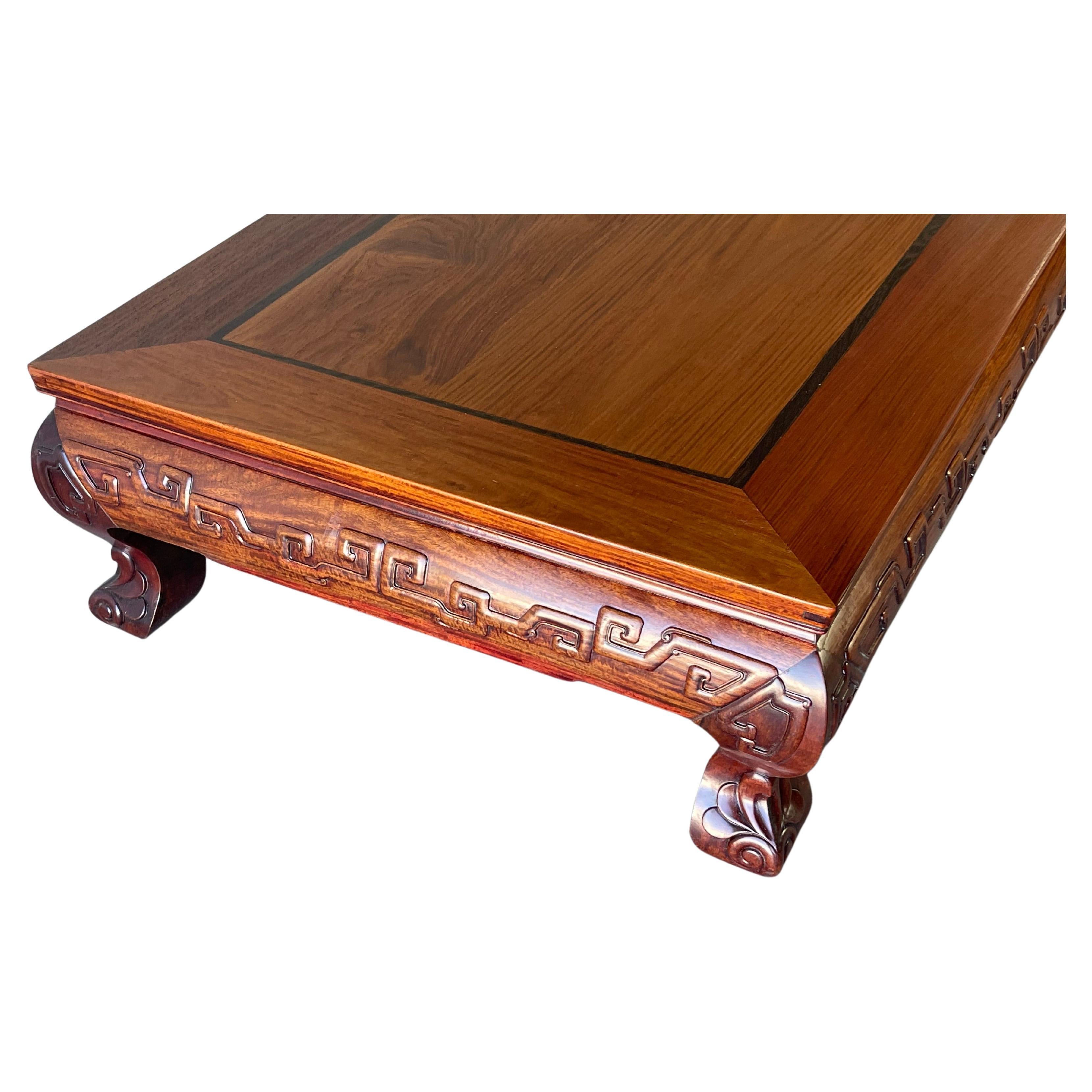 1900’s Japanese / Asian  Rosewood & Eboy Zataku Low / Coffee Table In Excellent Condition For Sale In Las Vegas, NV