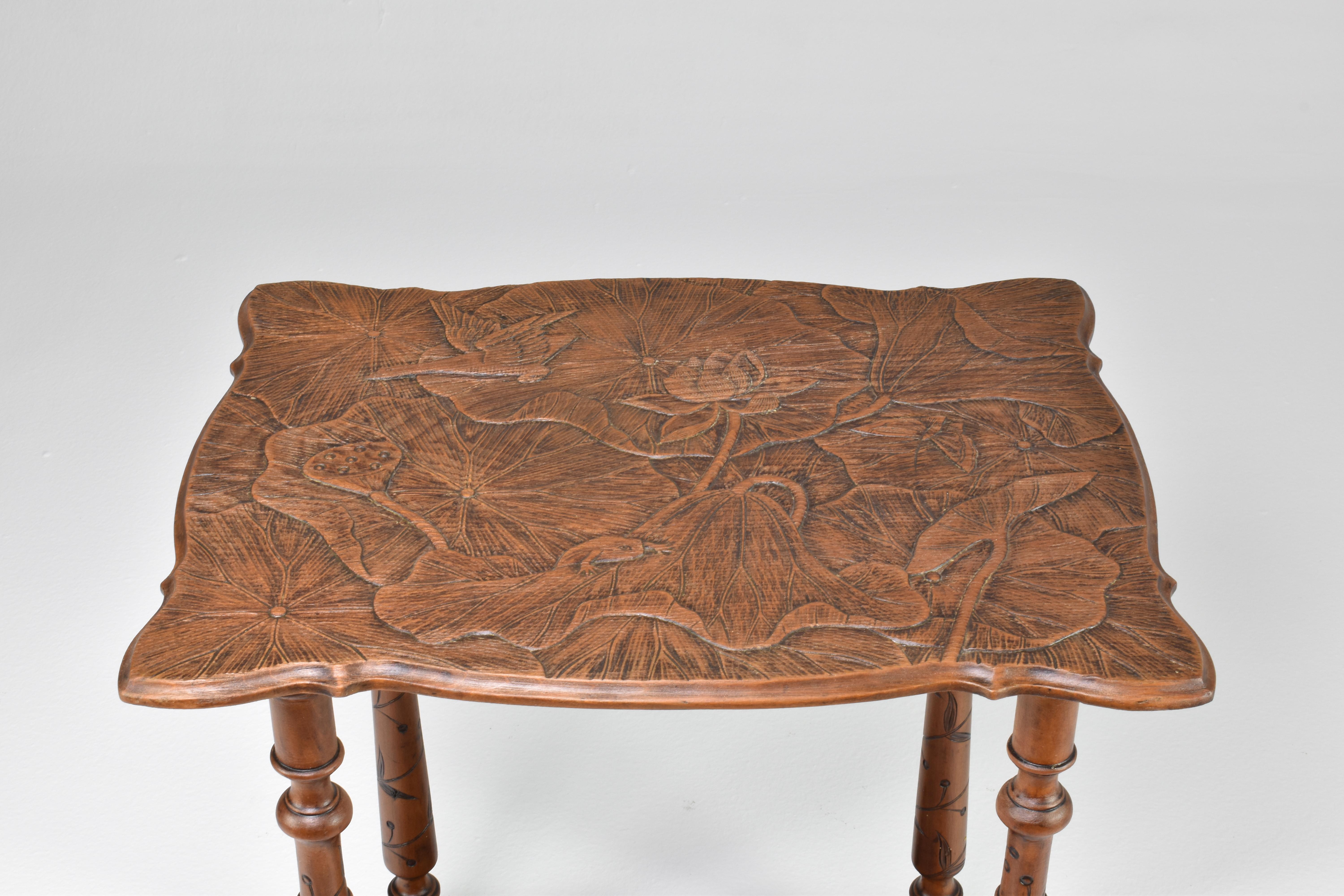 1900's Japanese Sculpted Wooden Tea Table For Sale 5