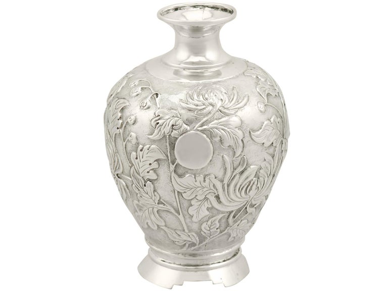 1900s Japanese Silver Bud Vases For Sale At 1stdibs