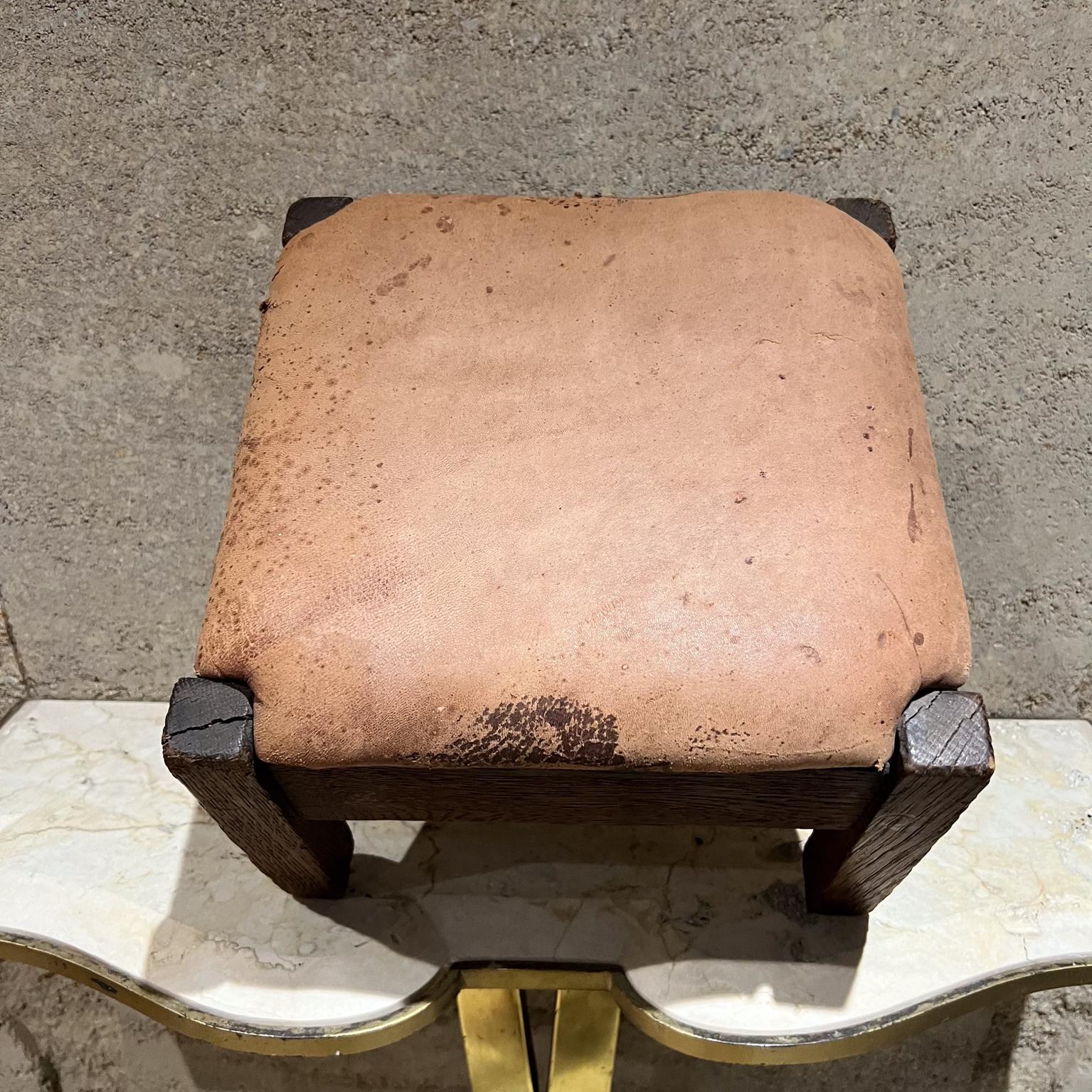 1900er Jahre Knaus Furniture Co Fußhocker aus Leder im Used-Look Oneida, NY im Angebot 9