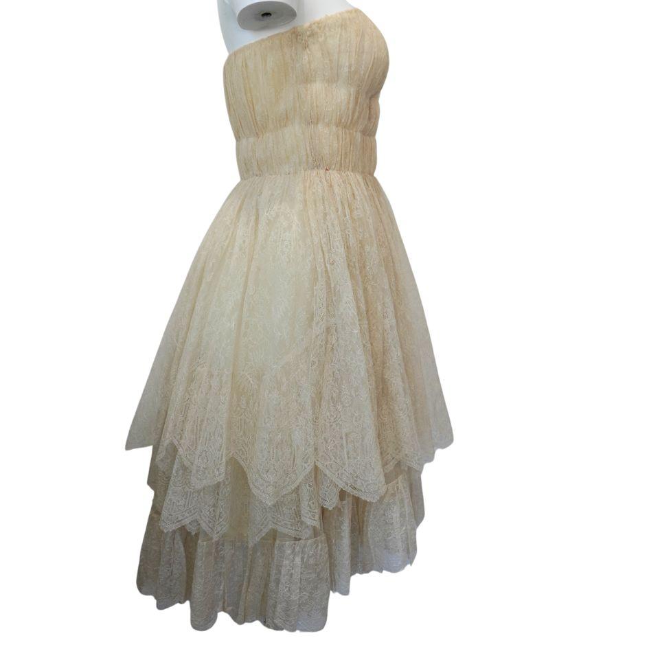 1900s Lanvin Marfil Crema Encaje Floral Vestido Midi Sin Mangas en Bastante bueno estado para la venta en Beverly Hills, CA