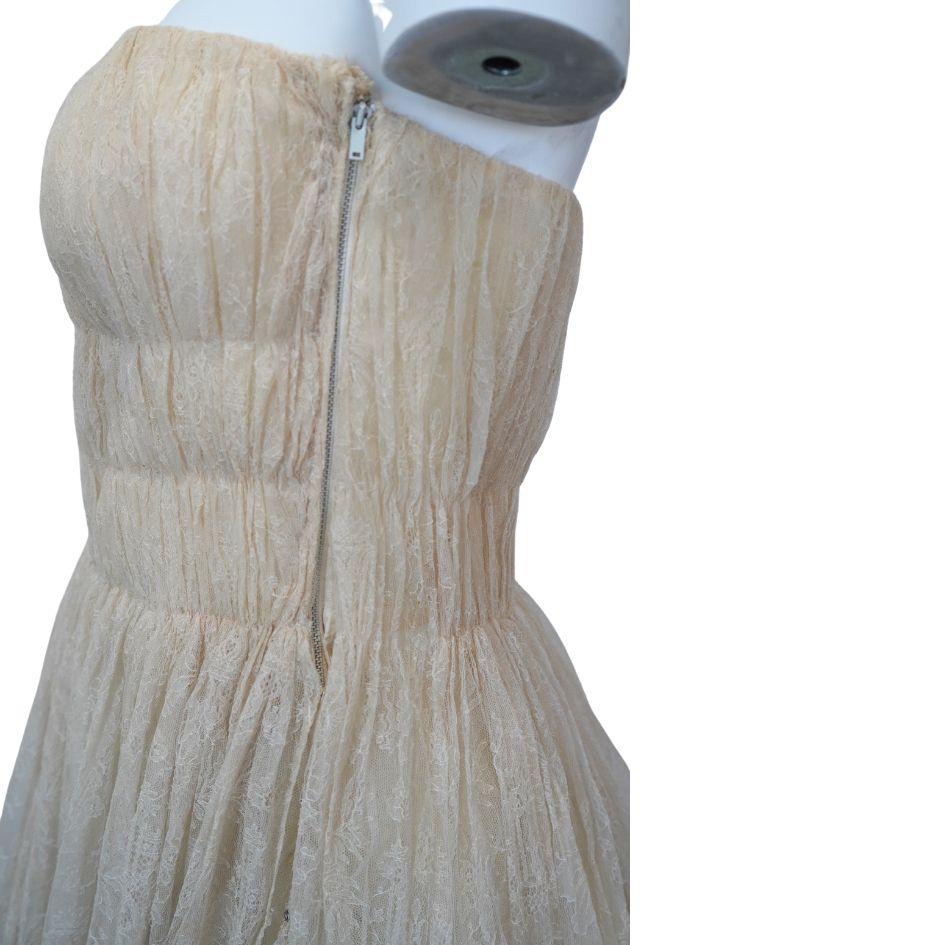 1900s Lanvin Marfil Crema Encaje Floral Vestido Midi Sin Mangas en venta 2
