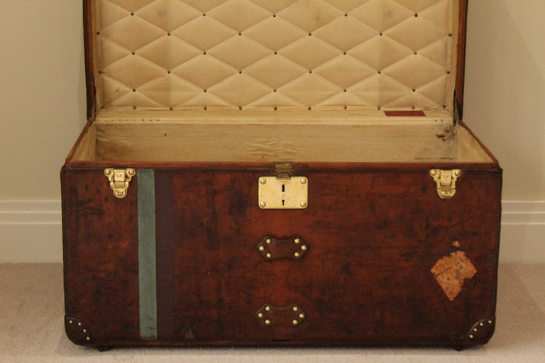 1900s Louis Vuitton Cowhide Leather Courier Trunk For Sale at 1stDibs