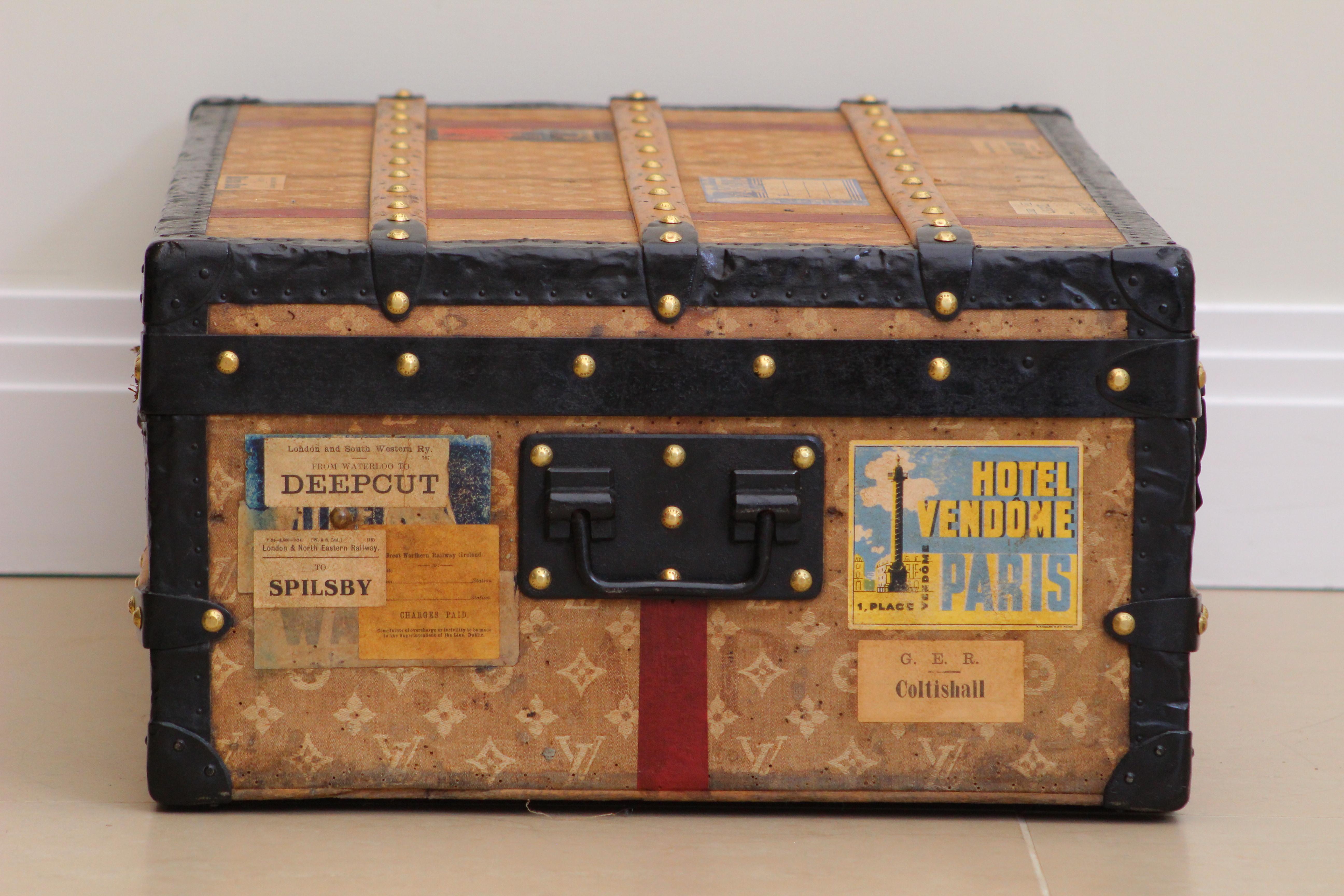 1900s Louis Vuitton Monogram Cabin Trunk For Sale 2