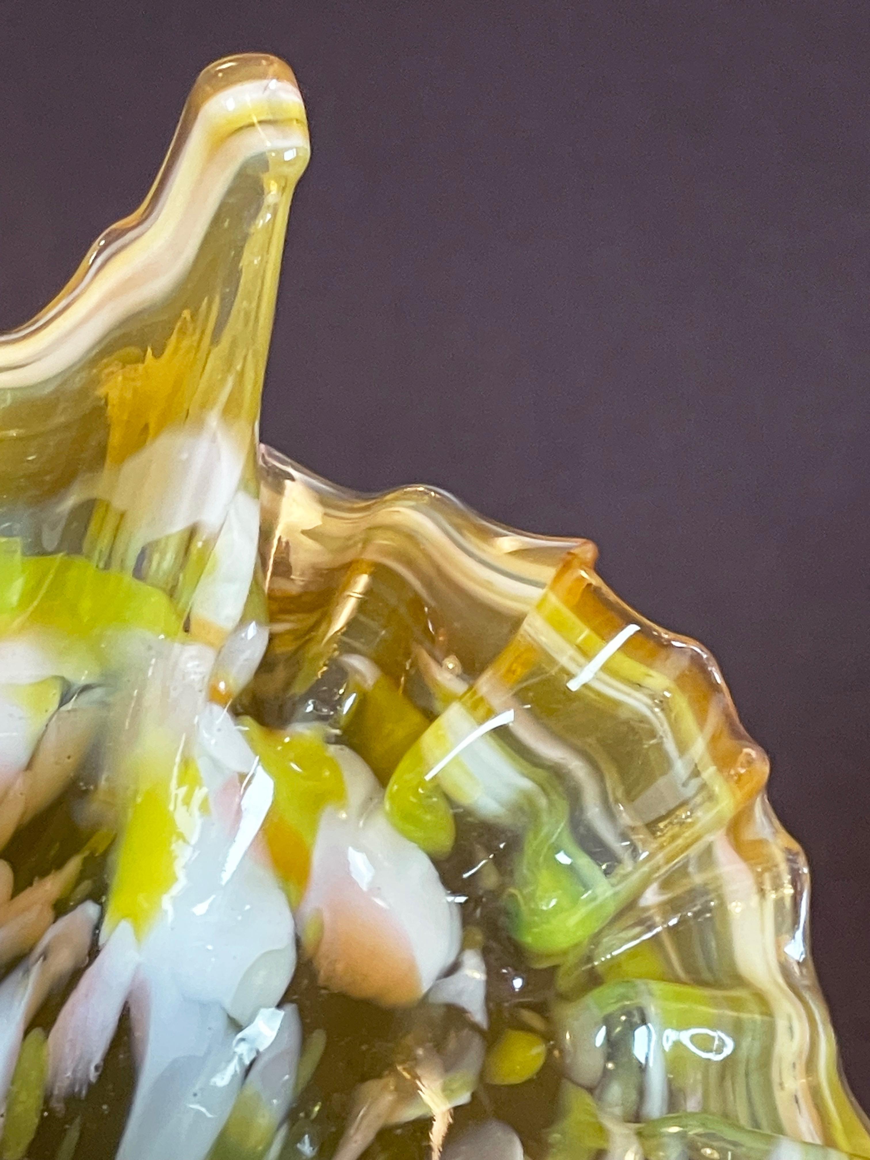 Early 20th Century 1900s Lush Art Nouveau Glass Vase 'Jack in the Pulpit' Cornucopia Confetti Tutu For Sale