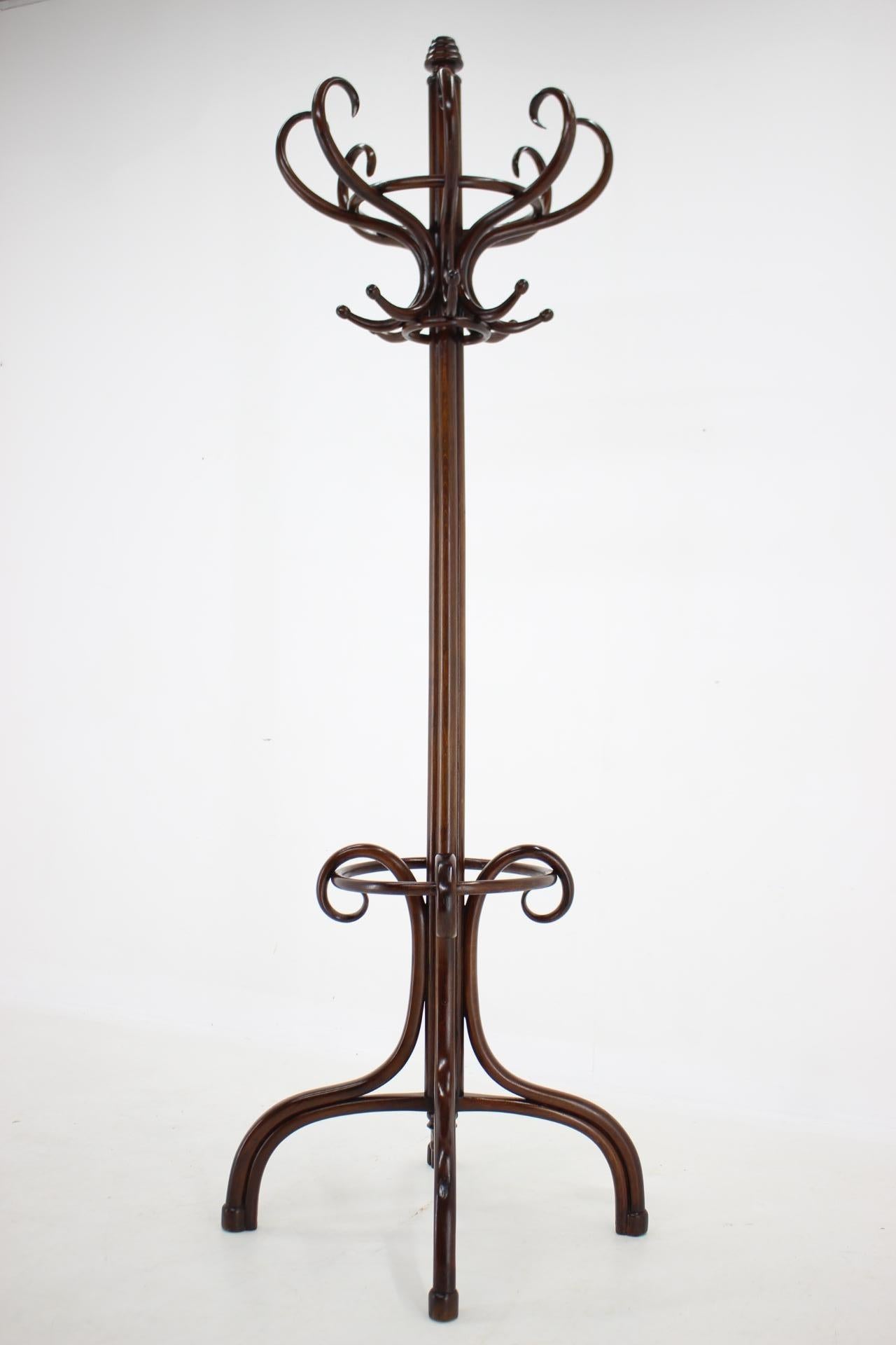 Art Nouveau 1900s, Michael Thonet Floor Hanger Thonet Nr.1 for Thonet For Sale