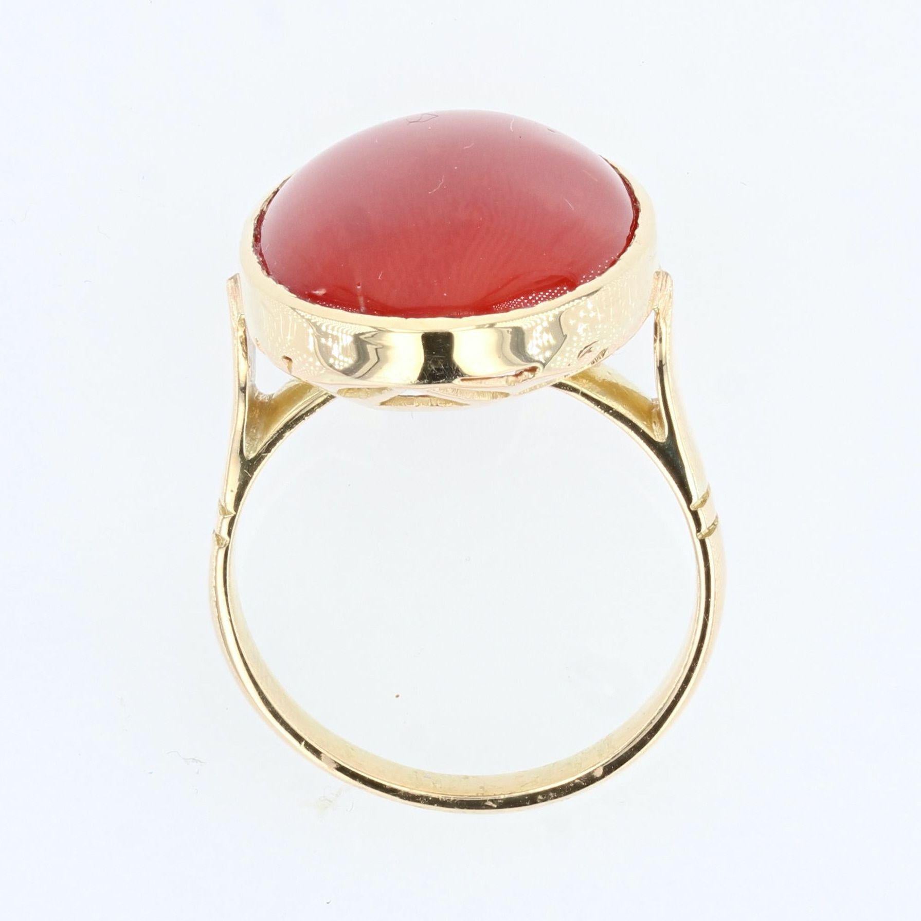 1900s Natural Japanese Blood Red Coral 18 Karat Yellow Gold Ring For Sale 1
