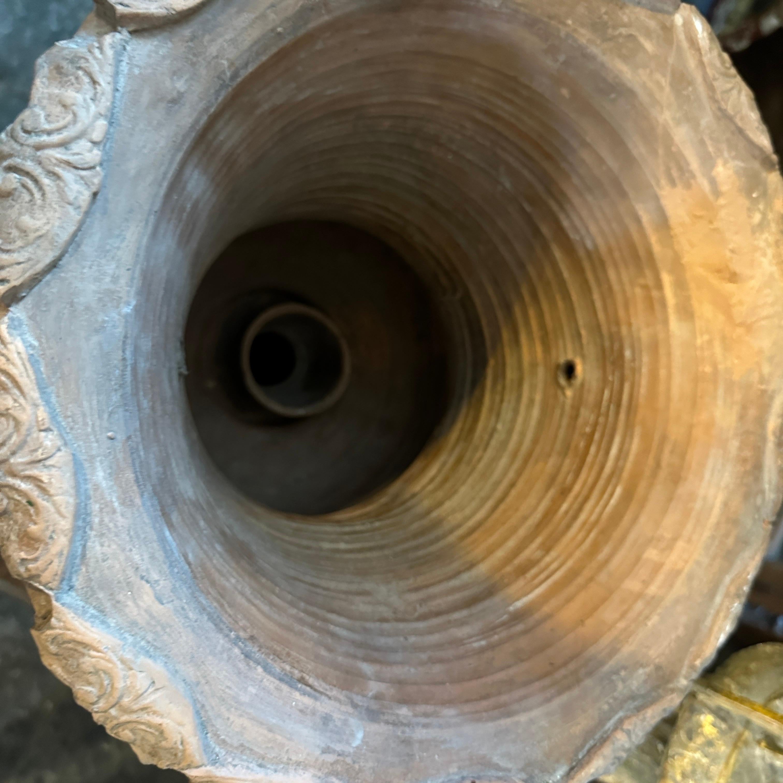 Vaso a cratere italiano in terracotta neo-classico del 1900 in vendita 4