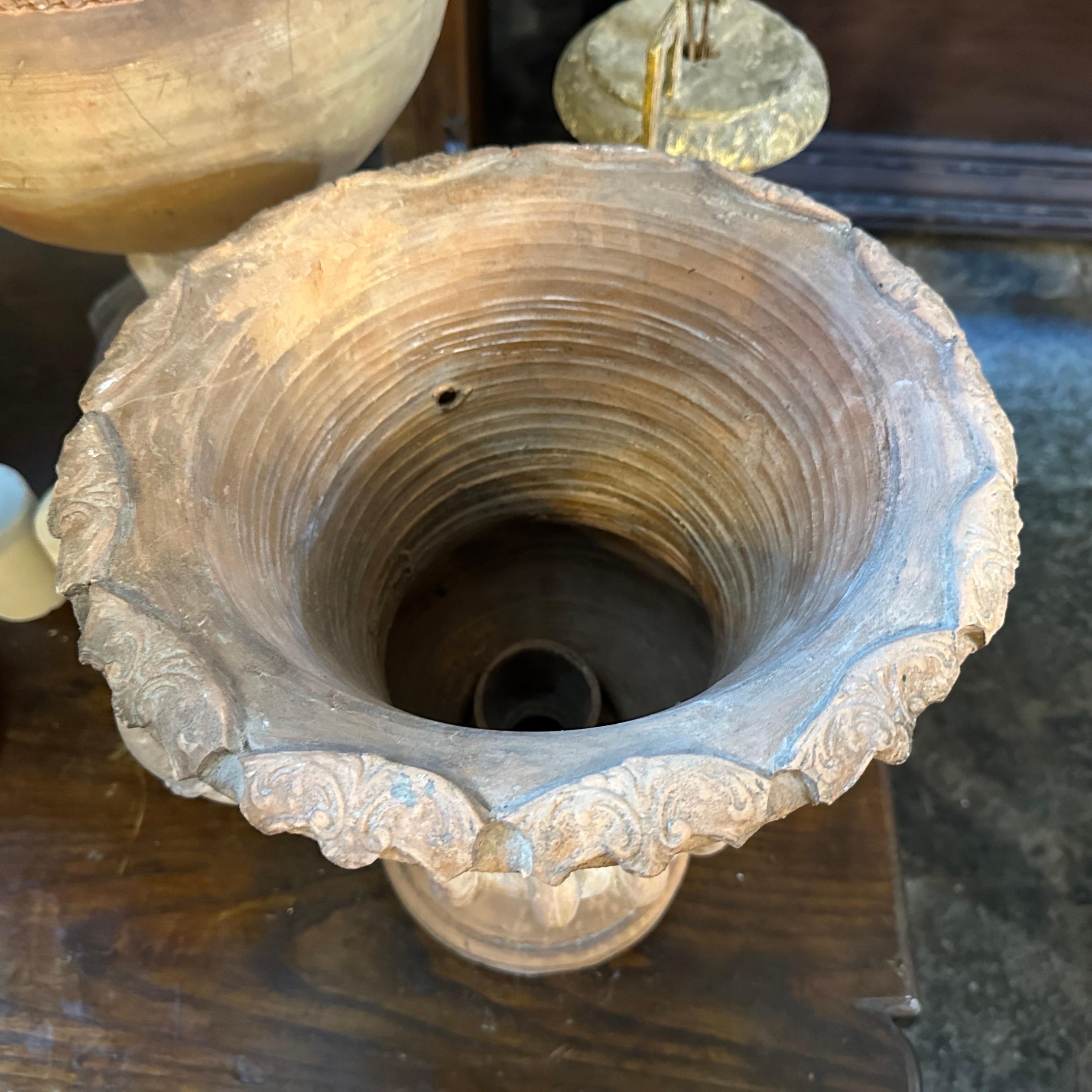 Vaso a cratere italiano in terracotta neo-classico del 1900 in vendita 6