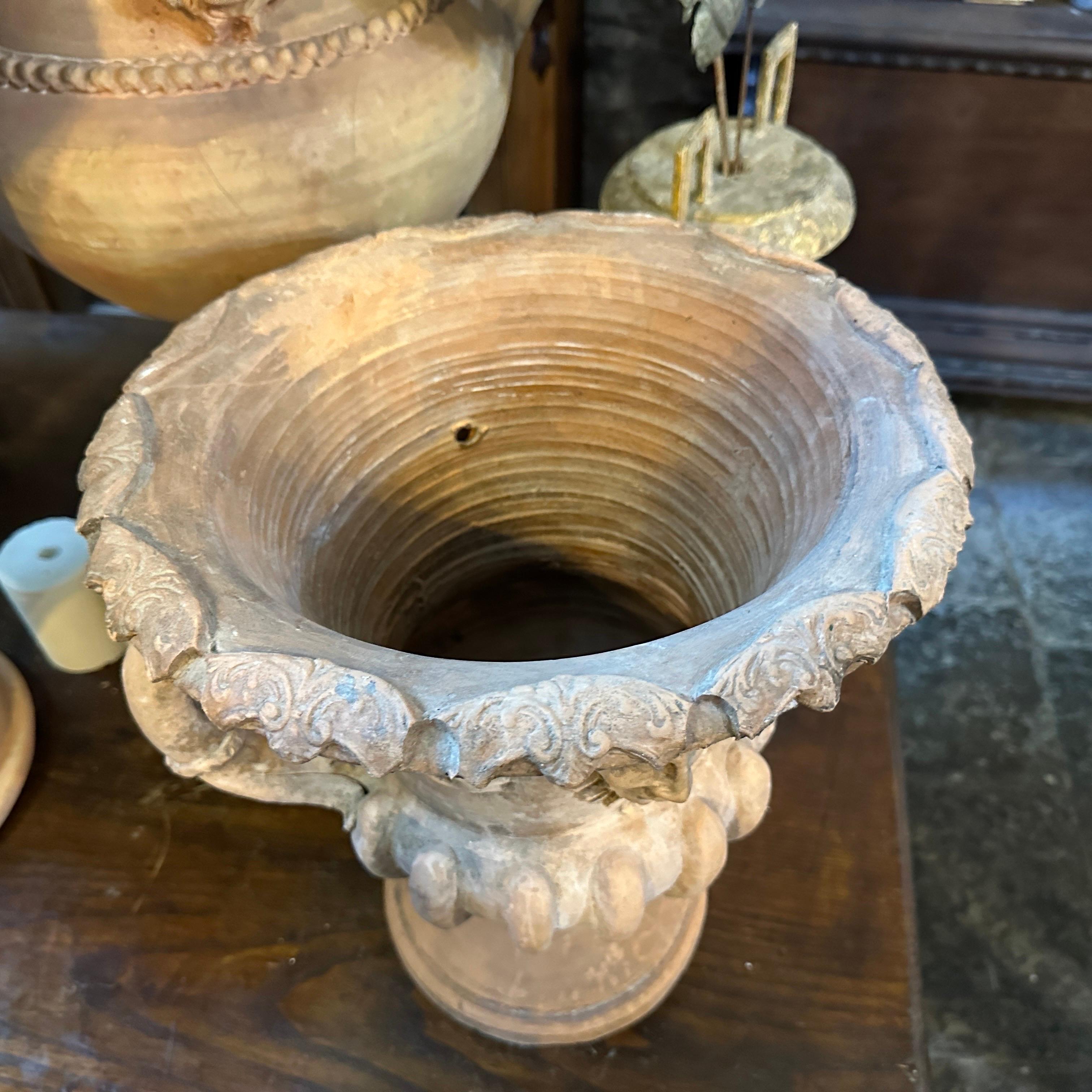 Vaso a cratere italiano in terracotta neo-classico del 1900 in vendita 10