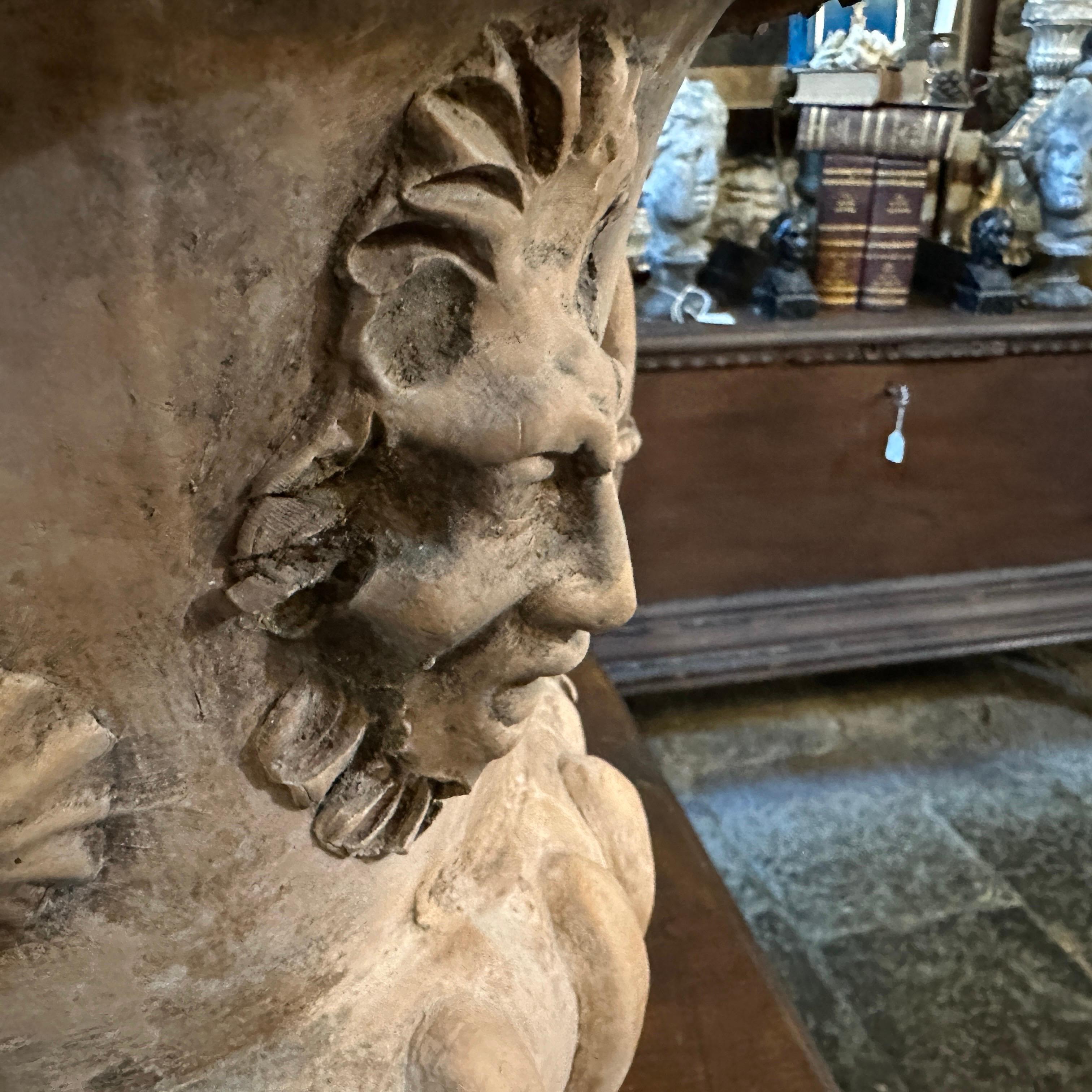 Vaso a cratere italiano in terracotta neo-classico del 1900 In condizioni buone in vendita a Catania, Sicilia