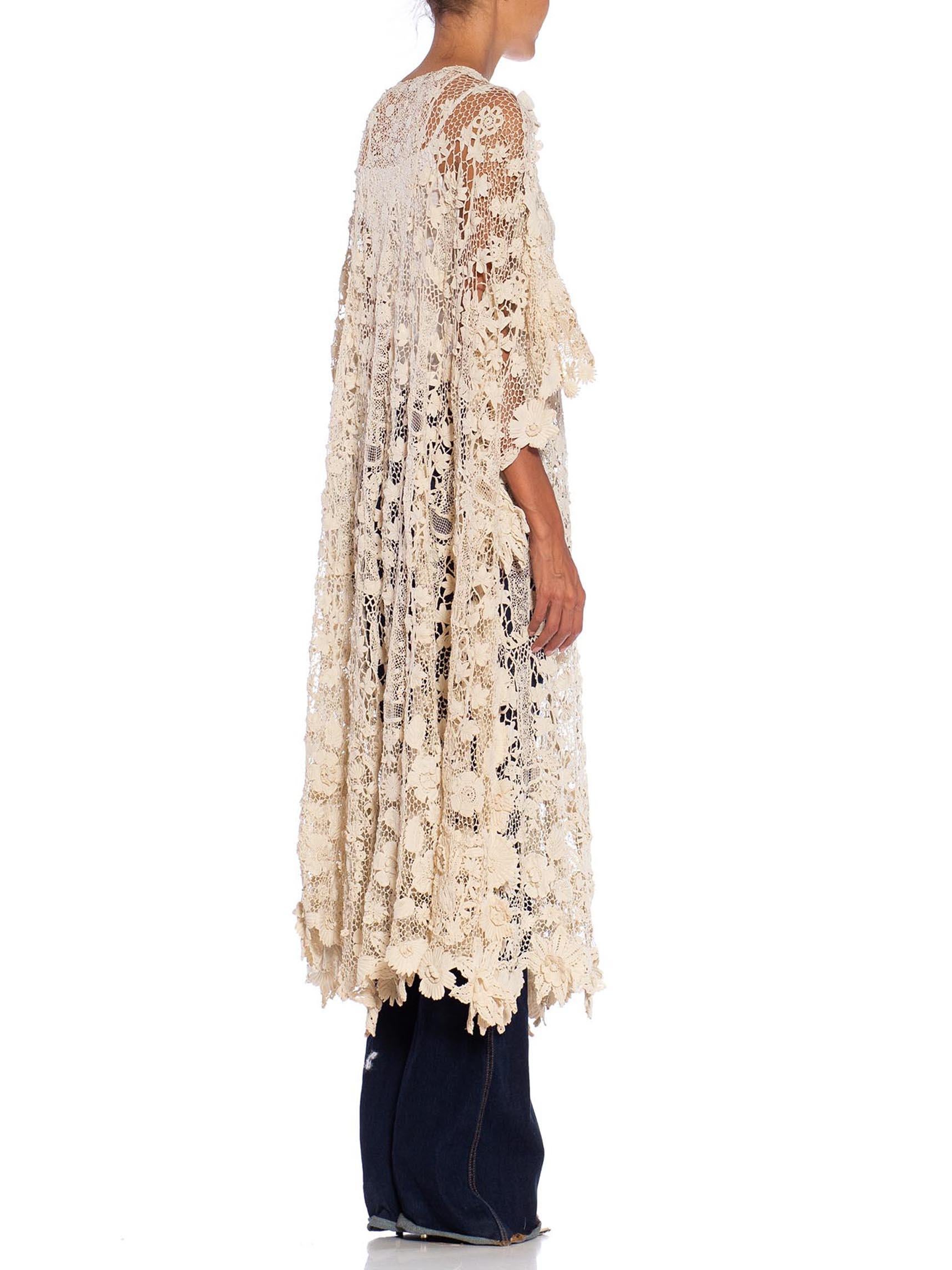 1900S Off White Hand Made Irish Crochet Lace Duster In Excellent Condition In New York, NY