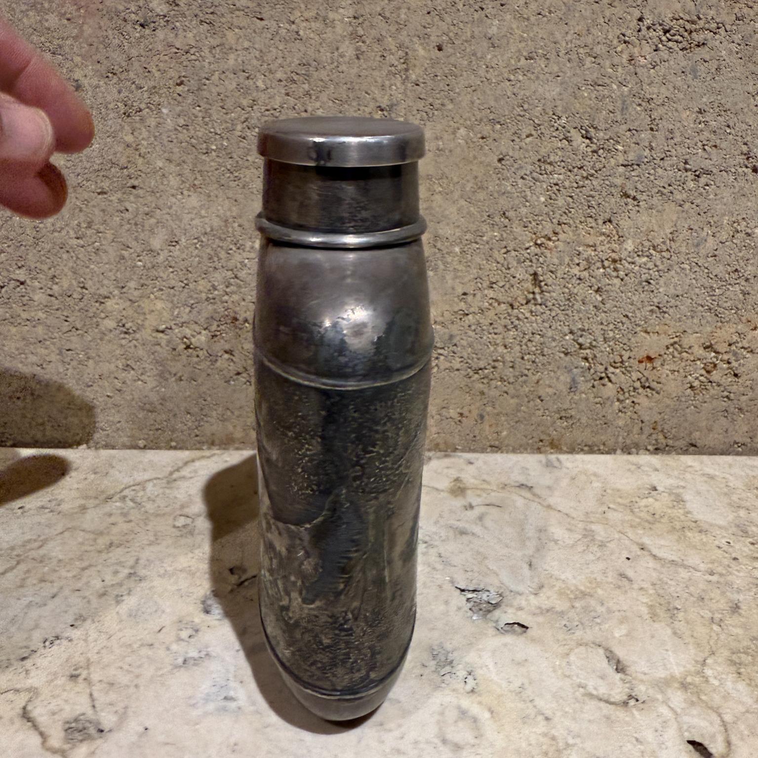Fiaschetta e tazza da liquore inglese del 1900 in vendita 1