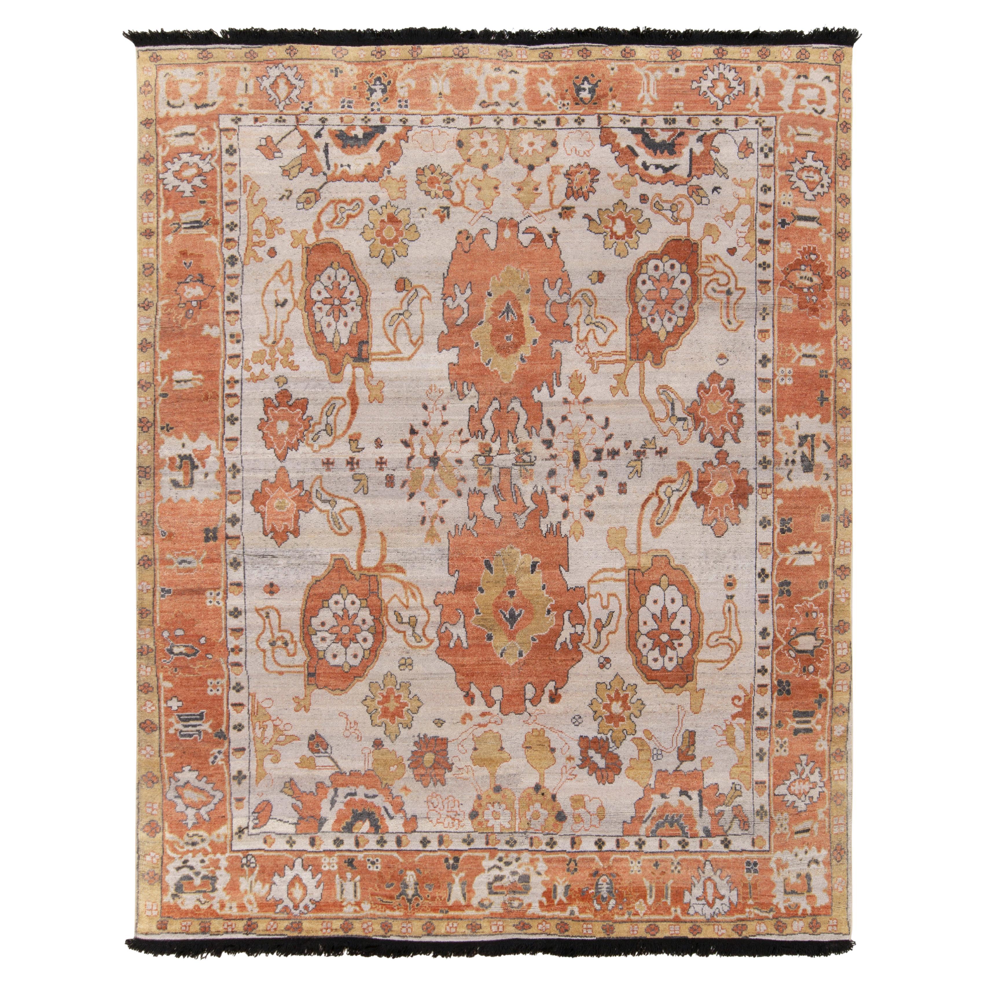 Teppich & Kelim-Teppich im Oushak-Stil aus den 1900er Jahren mit weißem, orangefarbenem und goldenem Blumenmuster