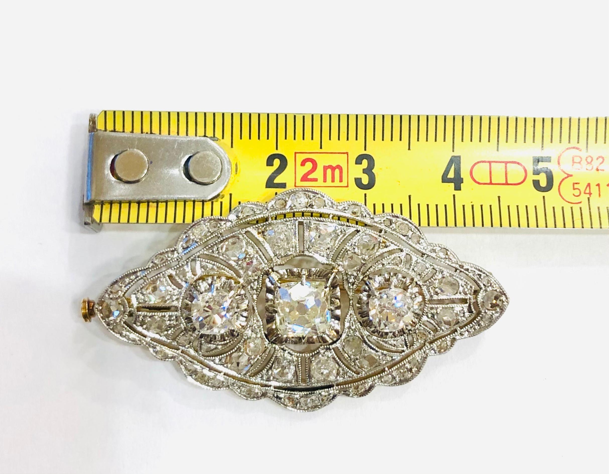 1900s Oval Diamond Filigree Platinum Yellow Gold Brooch 4