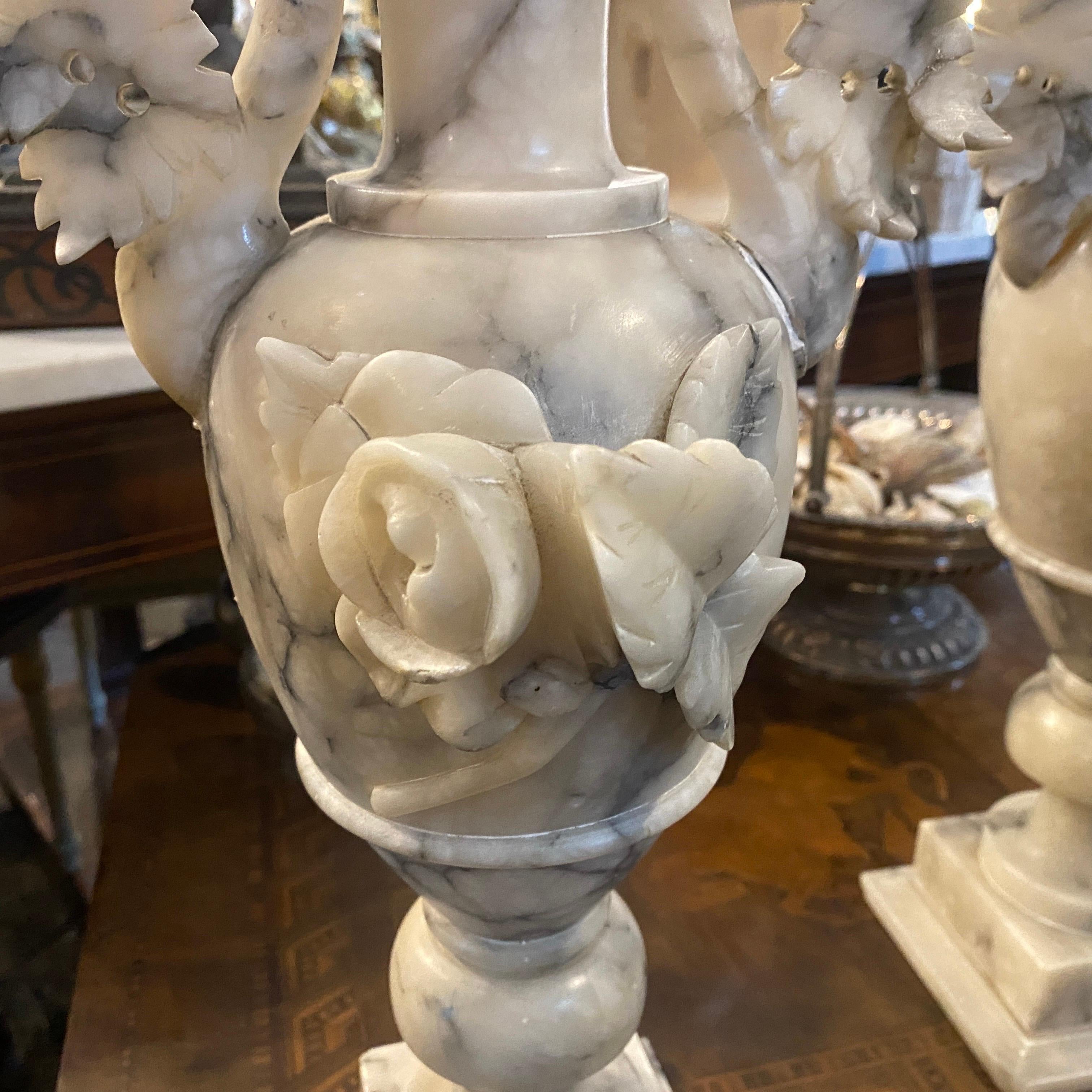 1900s Pair Art Nouveau Alabaster Italian Amphora Vases In Good Condition In Catania, Sicilia