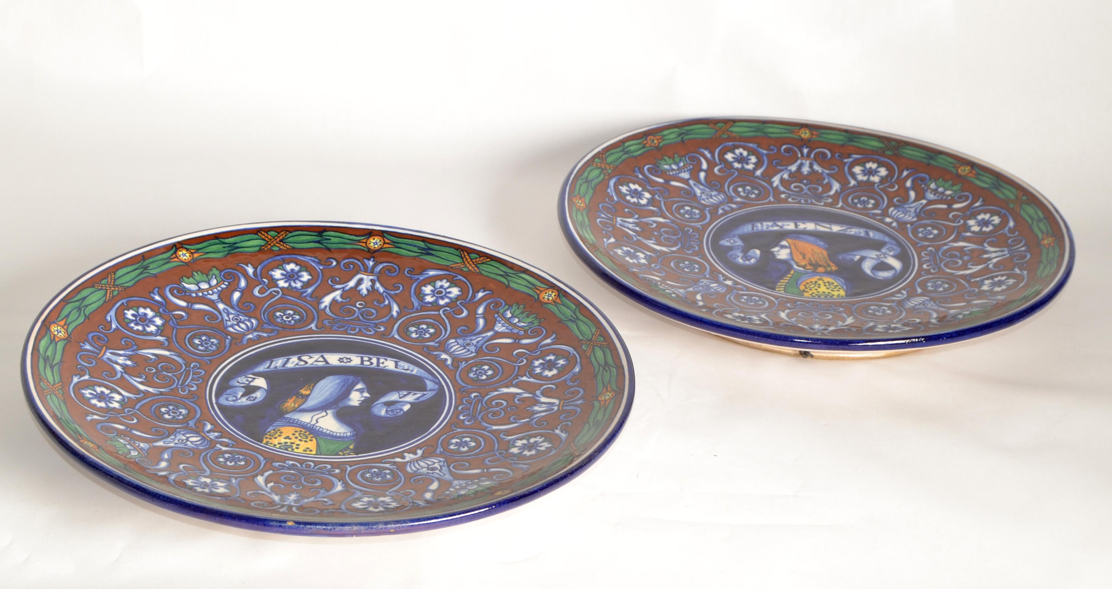 1900er Paar, FAENZA Italien Renaissance Revival bemalte Majolika Wandteller signiert im Angebot 4