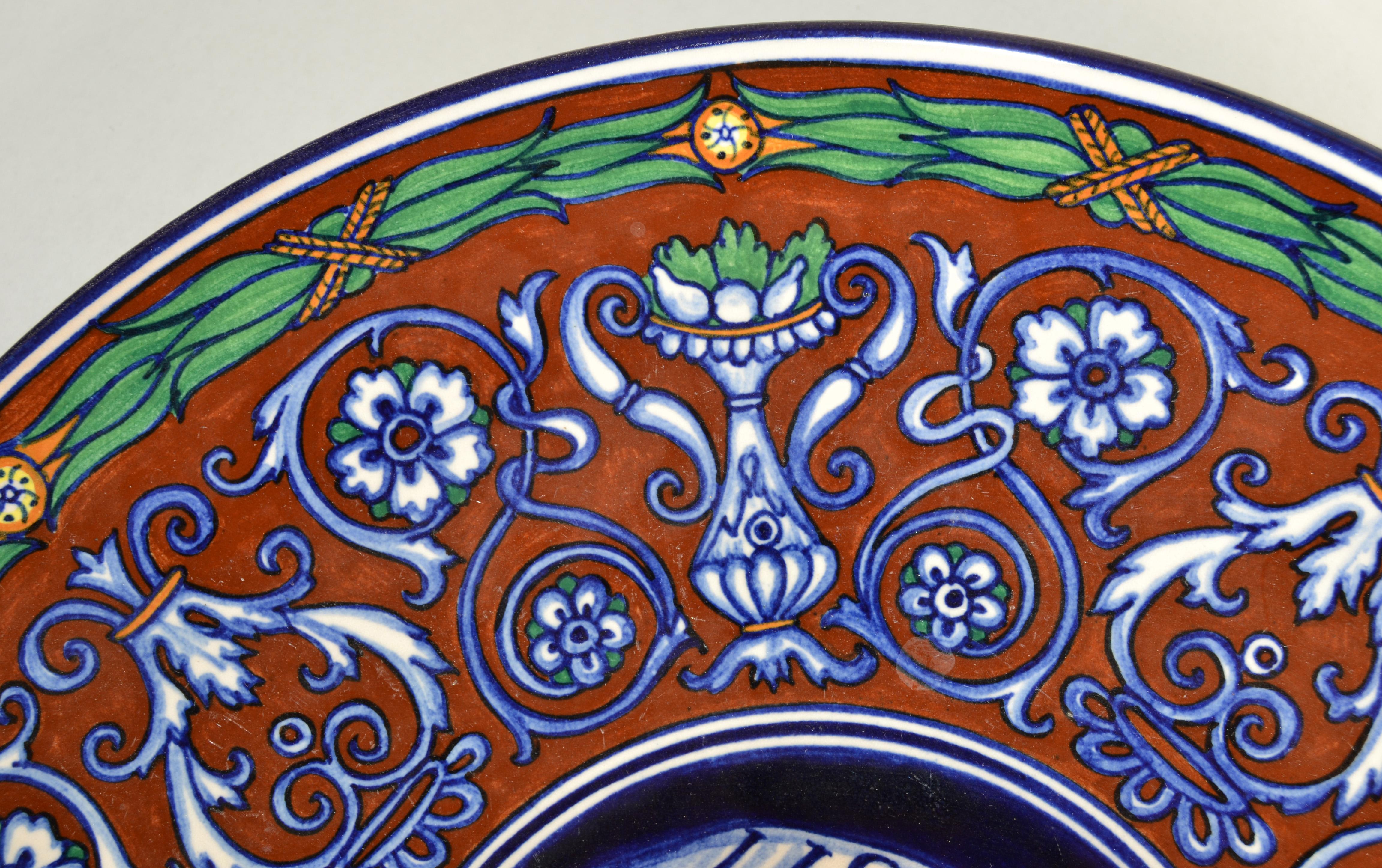 1900er Paar, FAENZA Italien Renaissance Revival bemalte Majolika Wandteller signiert im Angebot 8