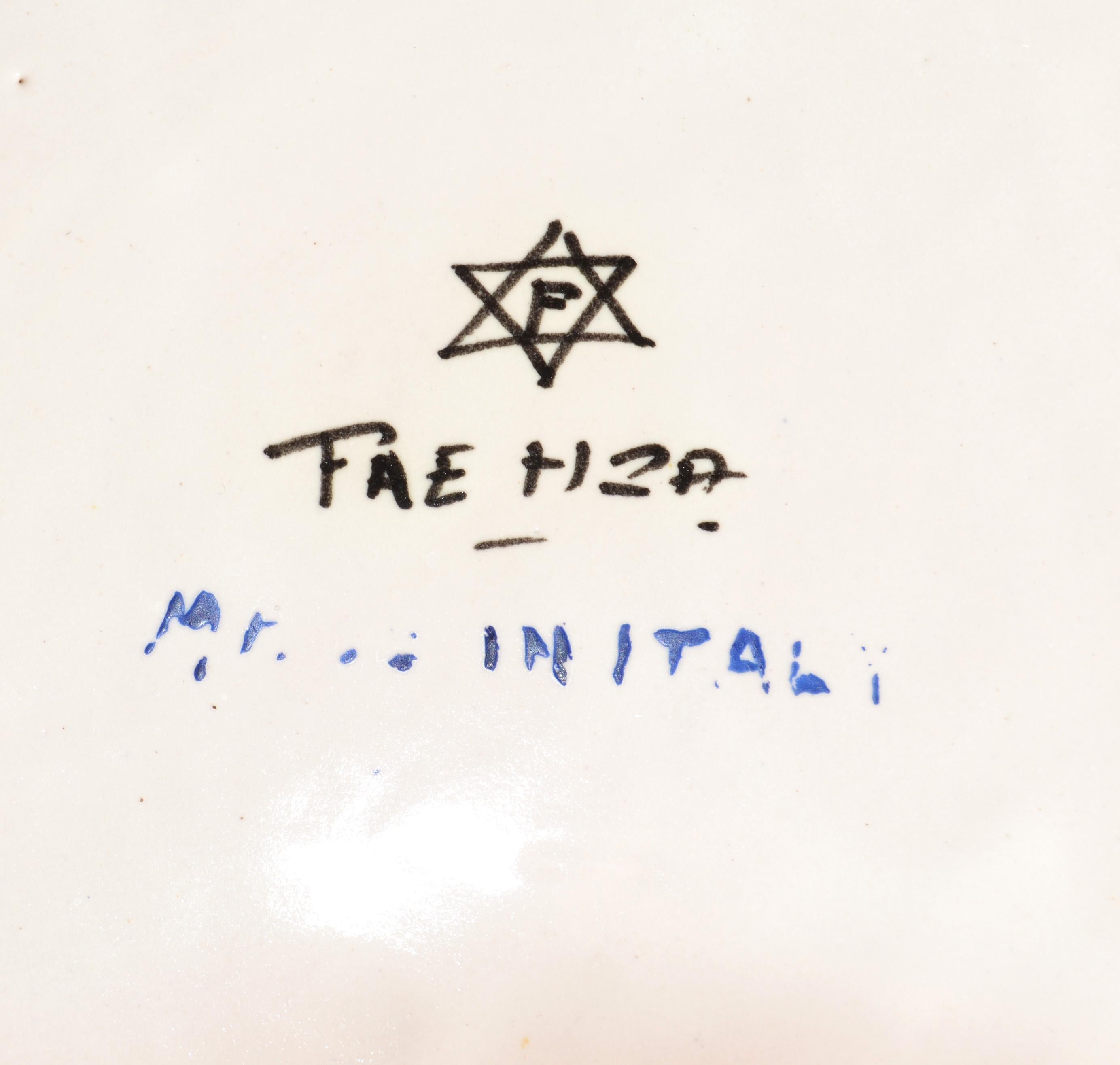 1900er Paar, FAENZA Italien Renaissance Revival bemalte Majolika Wandteller signiert im Angebot 11