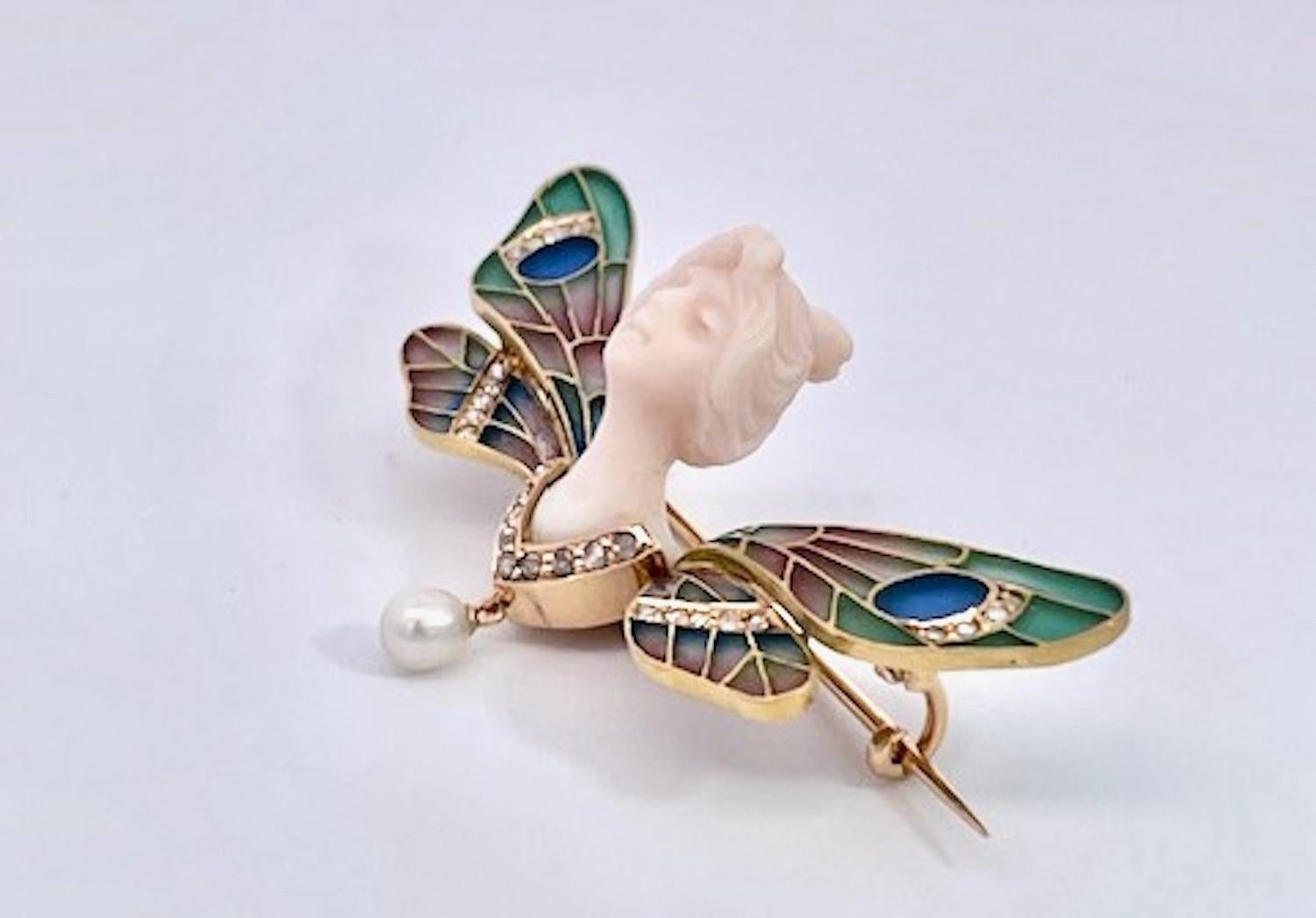 1900's Plique a Jour Butterfly with carved Chalcedony Ladies Head For Sale 4