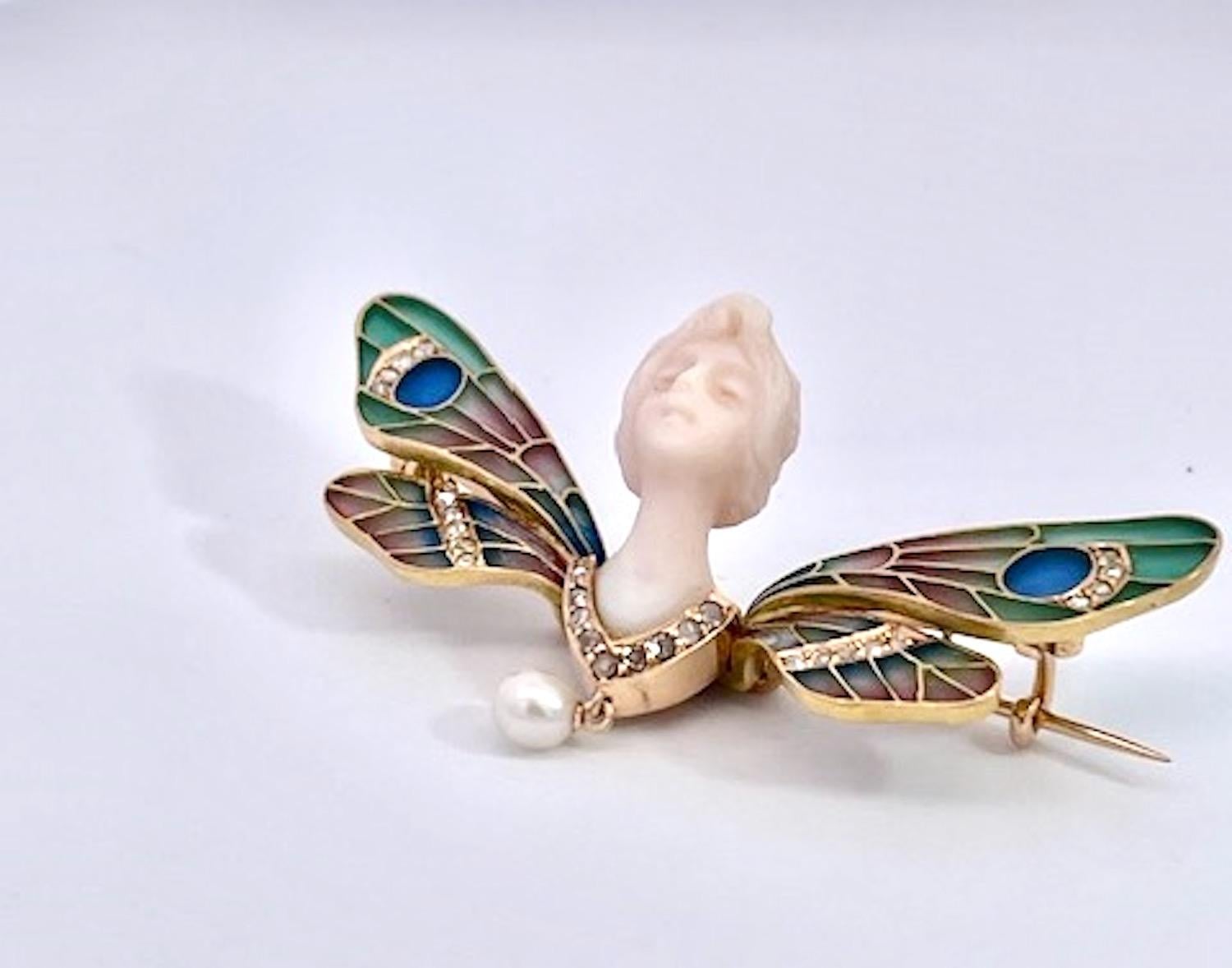 1900's Plique a Jour Butterfly with carved Chalcedony Ladies Head For Sale 5
