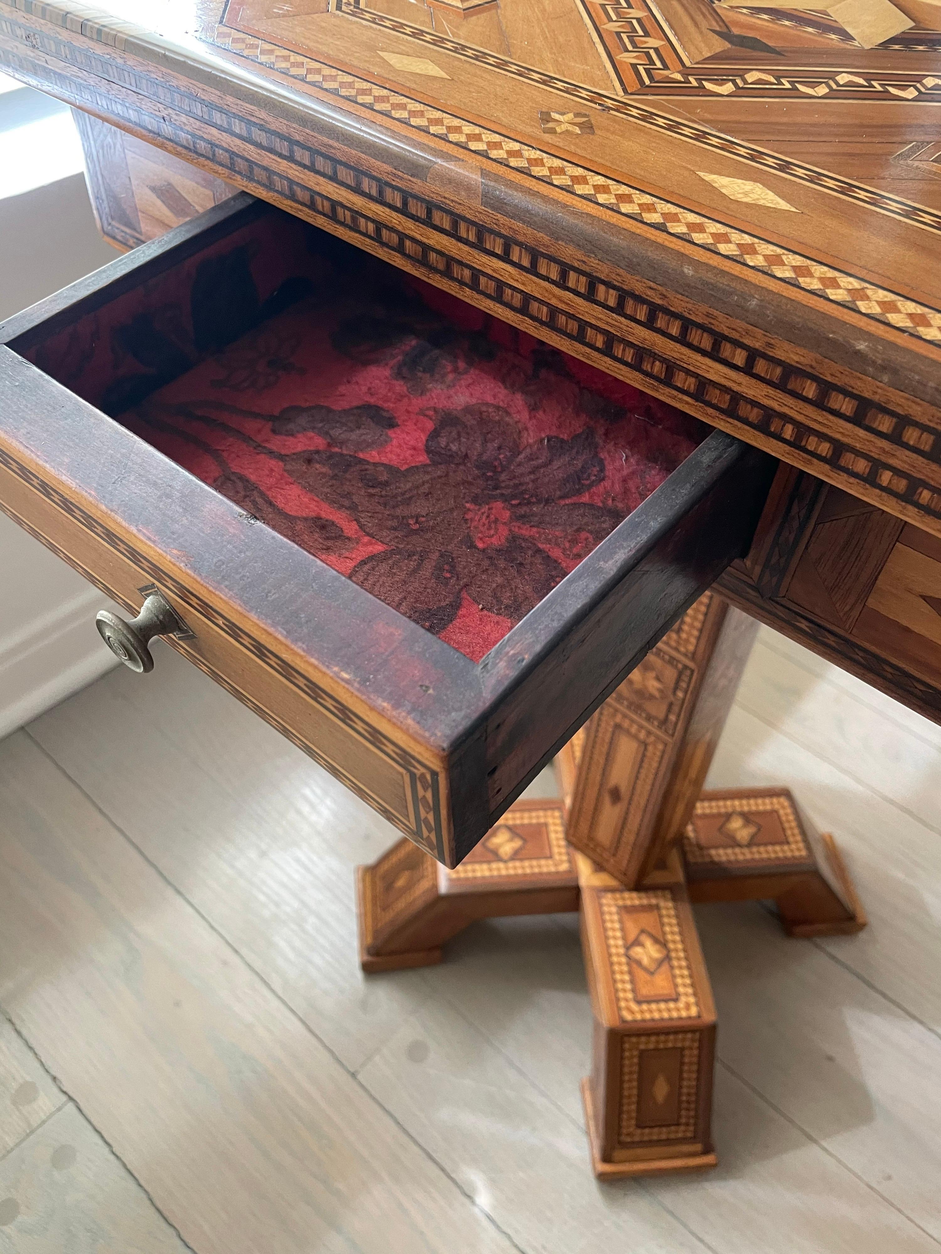 1900s Prisoner-Made Marquetry Inlay Side Table For Sale 9