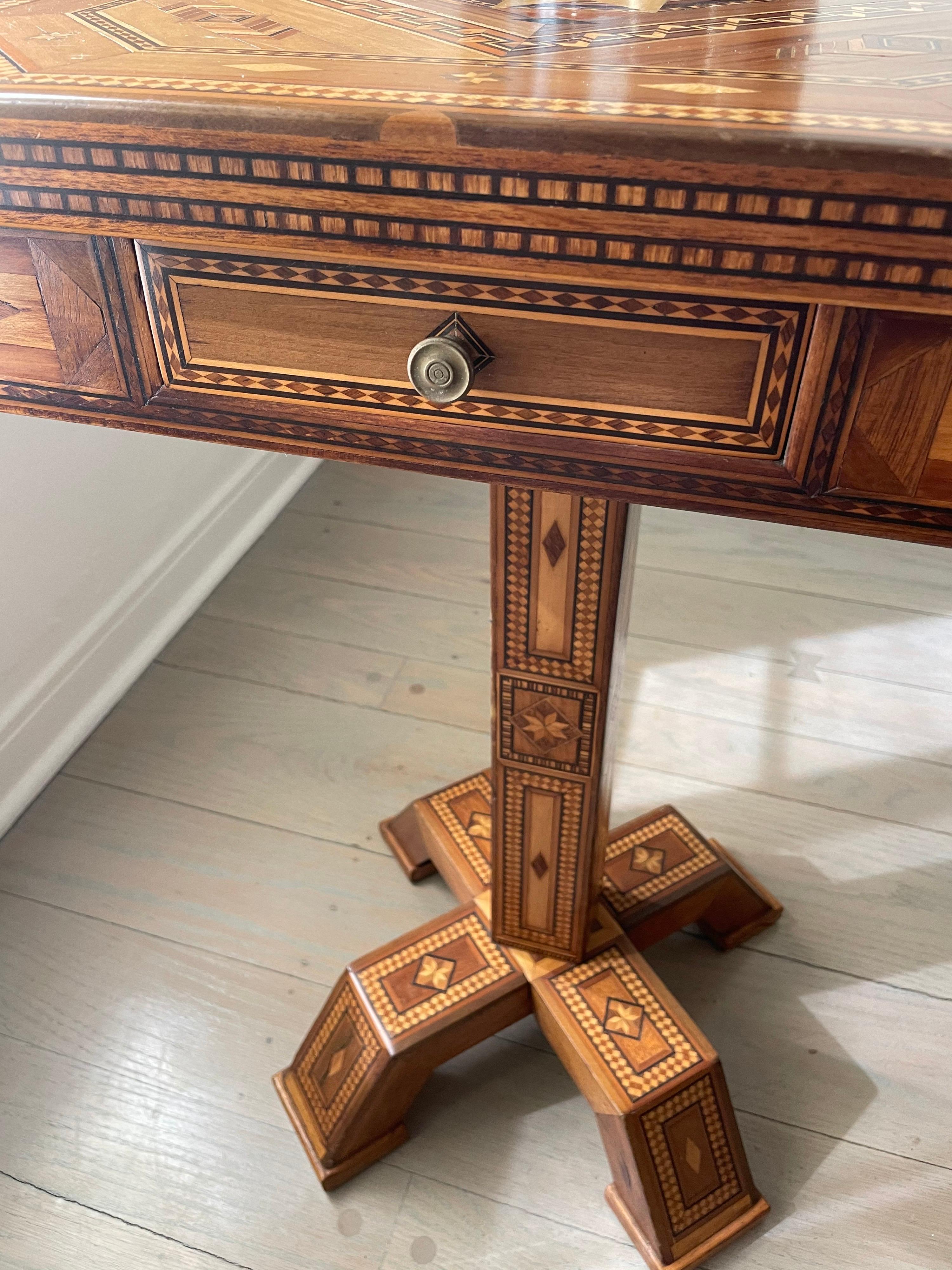 1900s Prisoner-Made Marquetry Inlay Side Table In Good Condition For Sale In East Hampton, NY