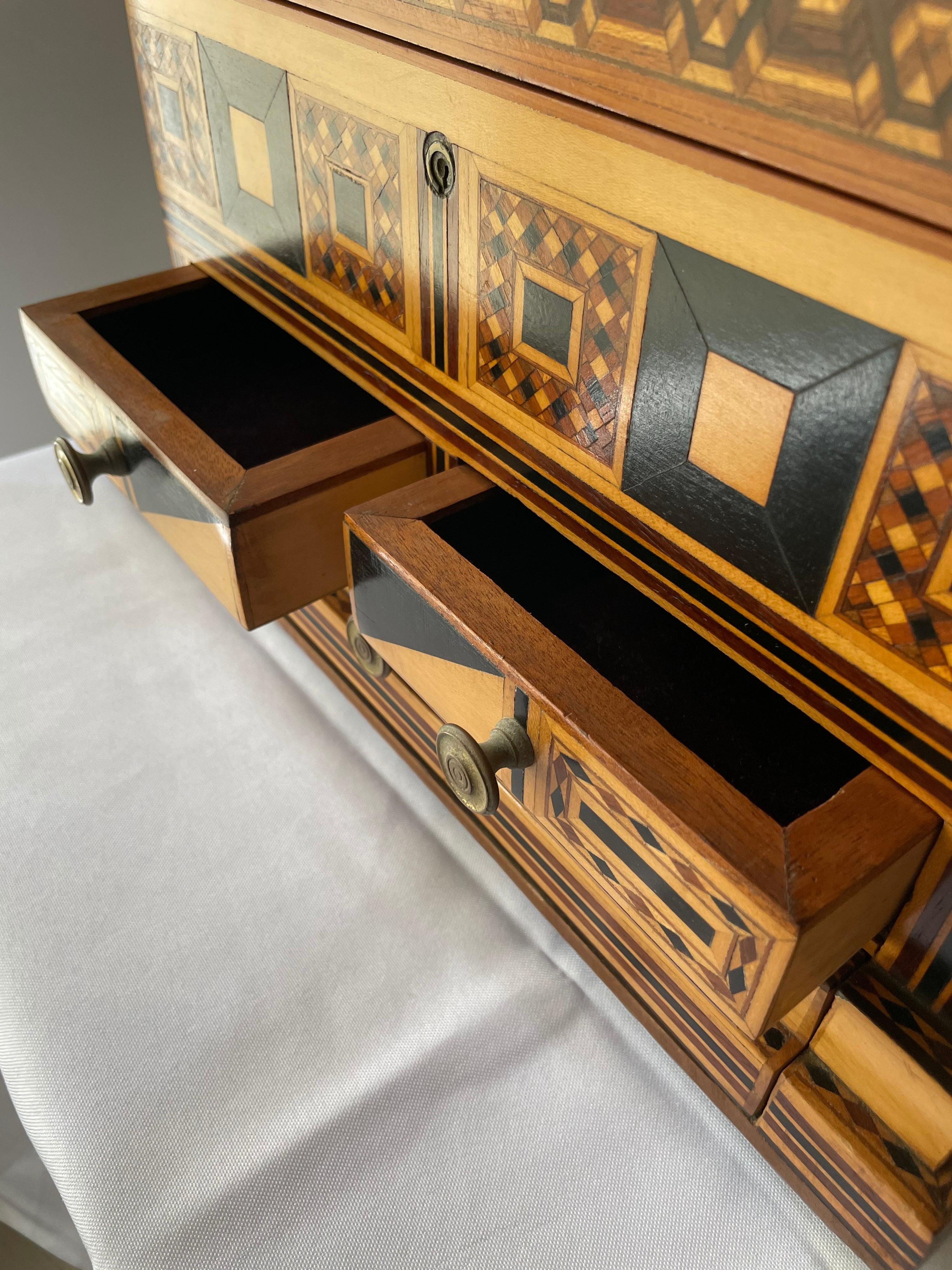 1900s Prisoner-Made Marquetry Inlay Wood Box in Masonic Temple Design 7