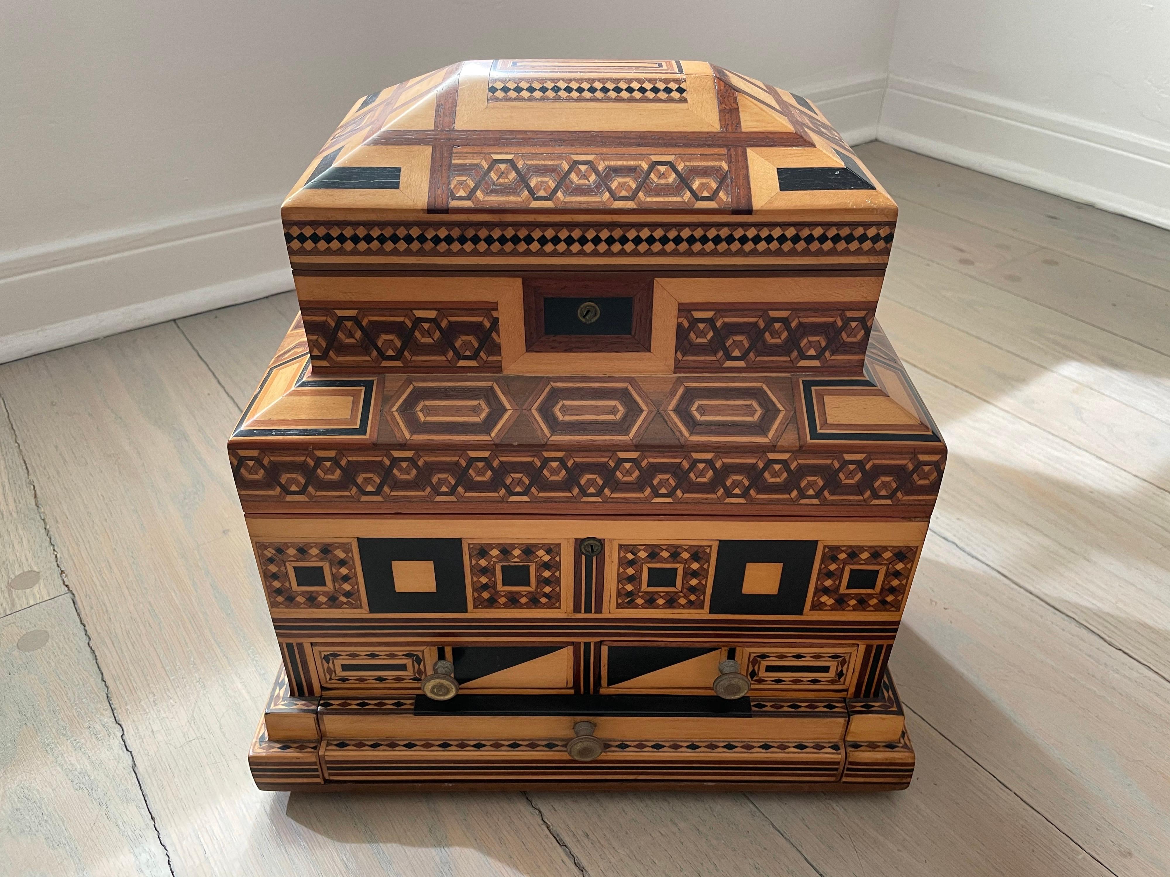 1900s Prisoner-Made Marquetry Inlay Wood Box in Masonic Temple Design 10