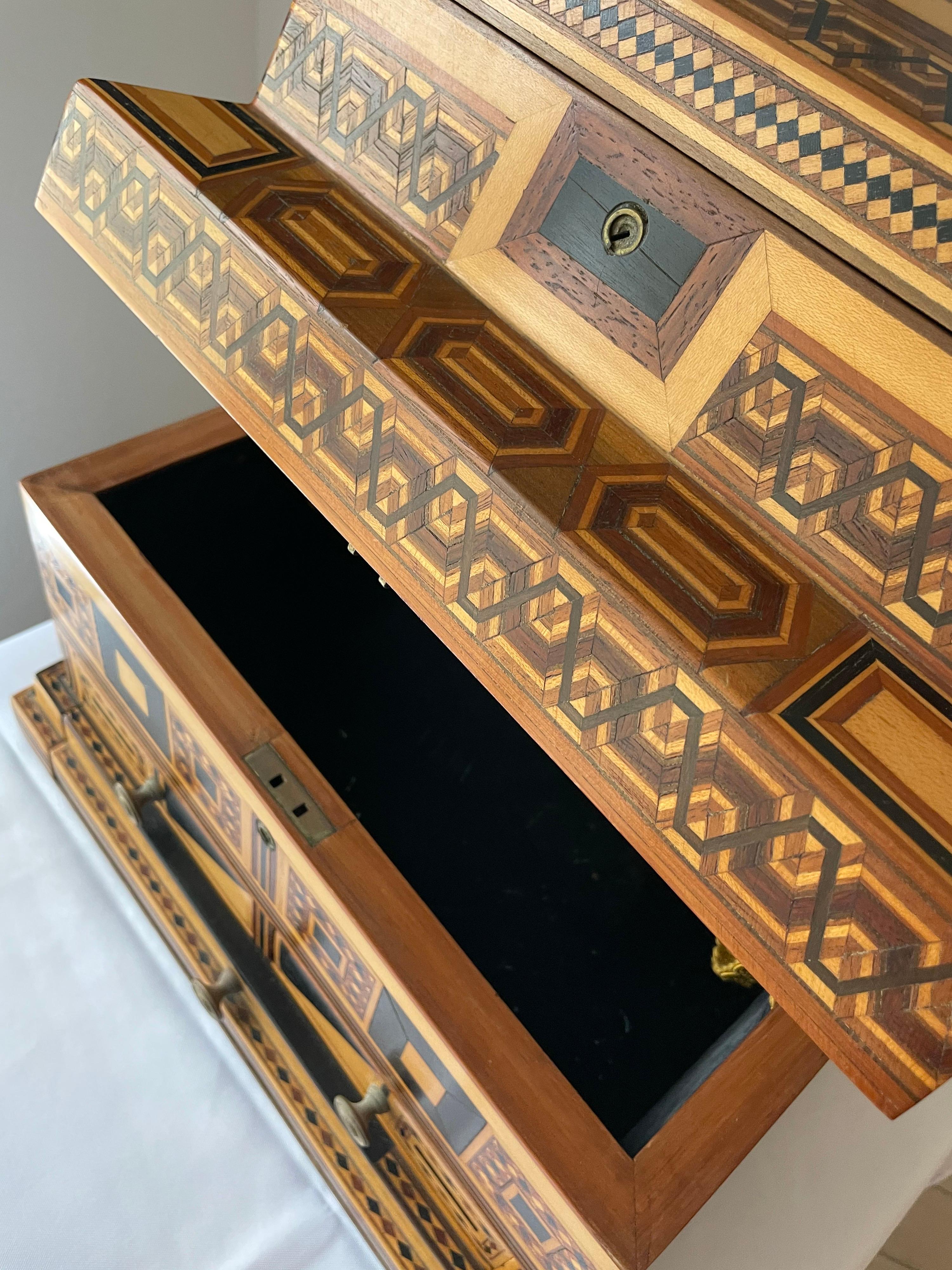 1900s Prisoner-Made Marquetry Inlay Wood Box in Masonic Temple Design 2