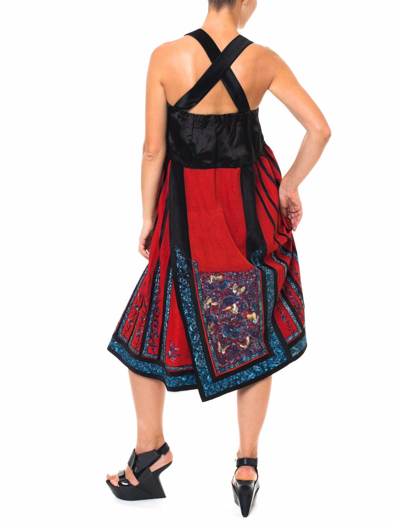 Women's Edwardian QUING DYNASTY Red & Black Silk Hand Embroidered Chinese Dress Made Fr For Sale