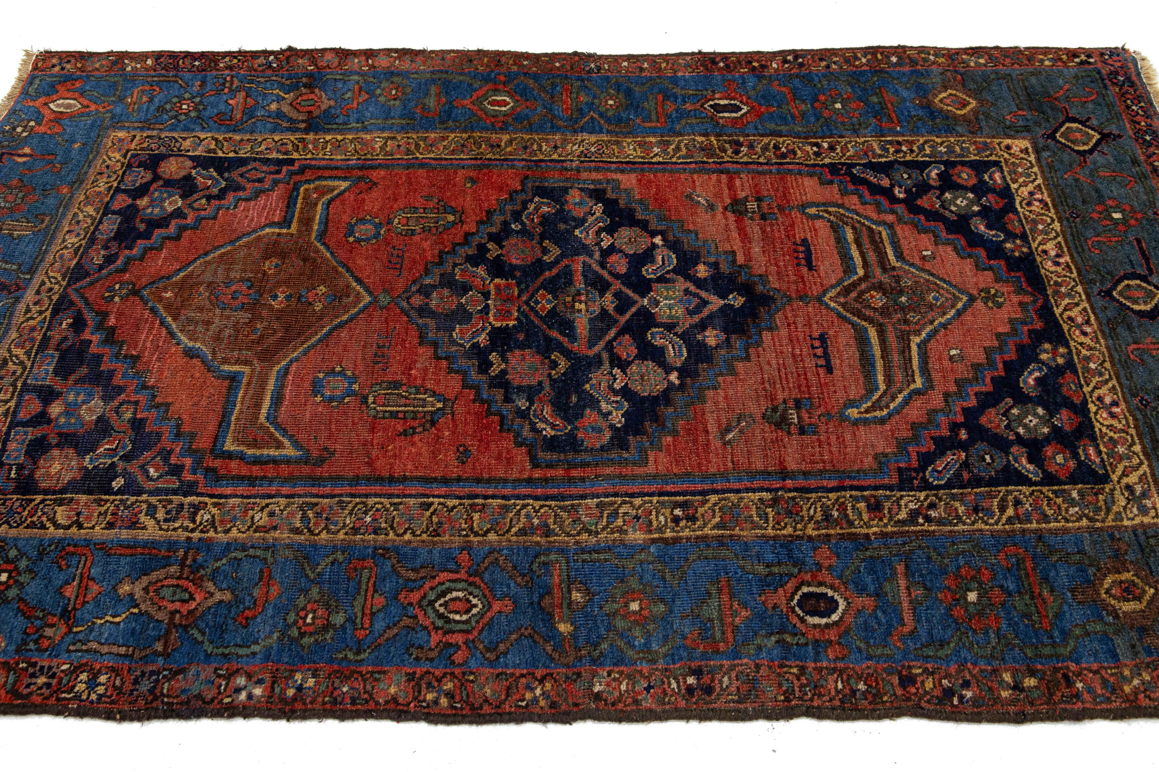 1900er Rot und Blau Antiker Bidjar Handgefertigter Wollteppich (Handgeknüpft) im Angebot