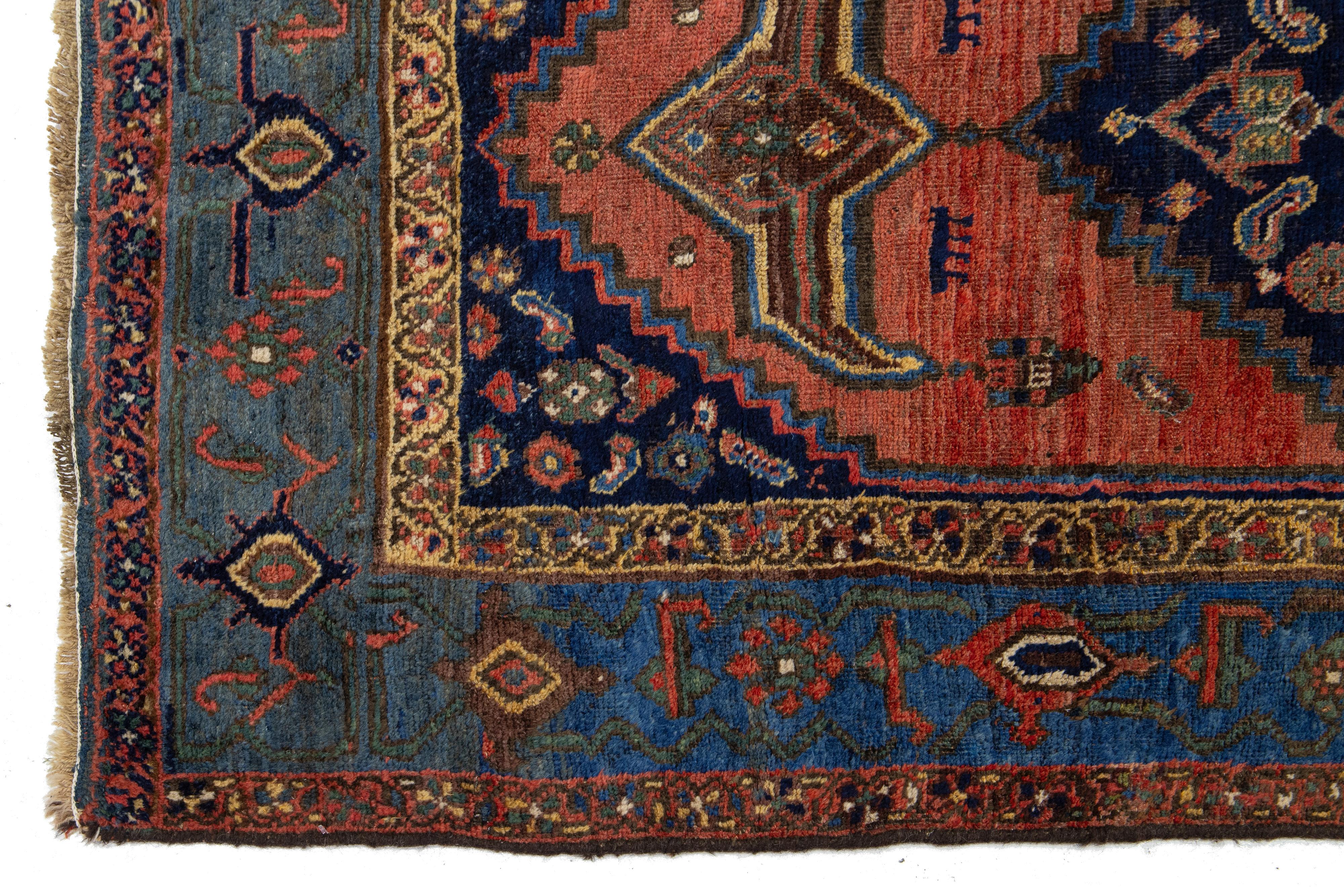 1900er Rot und Blau Antiker Bidjar Handgefertigter Wollteppich (Wolle) im Angebot