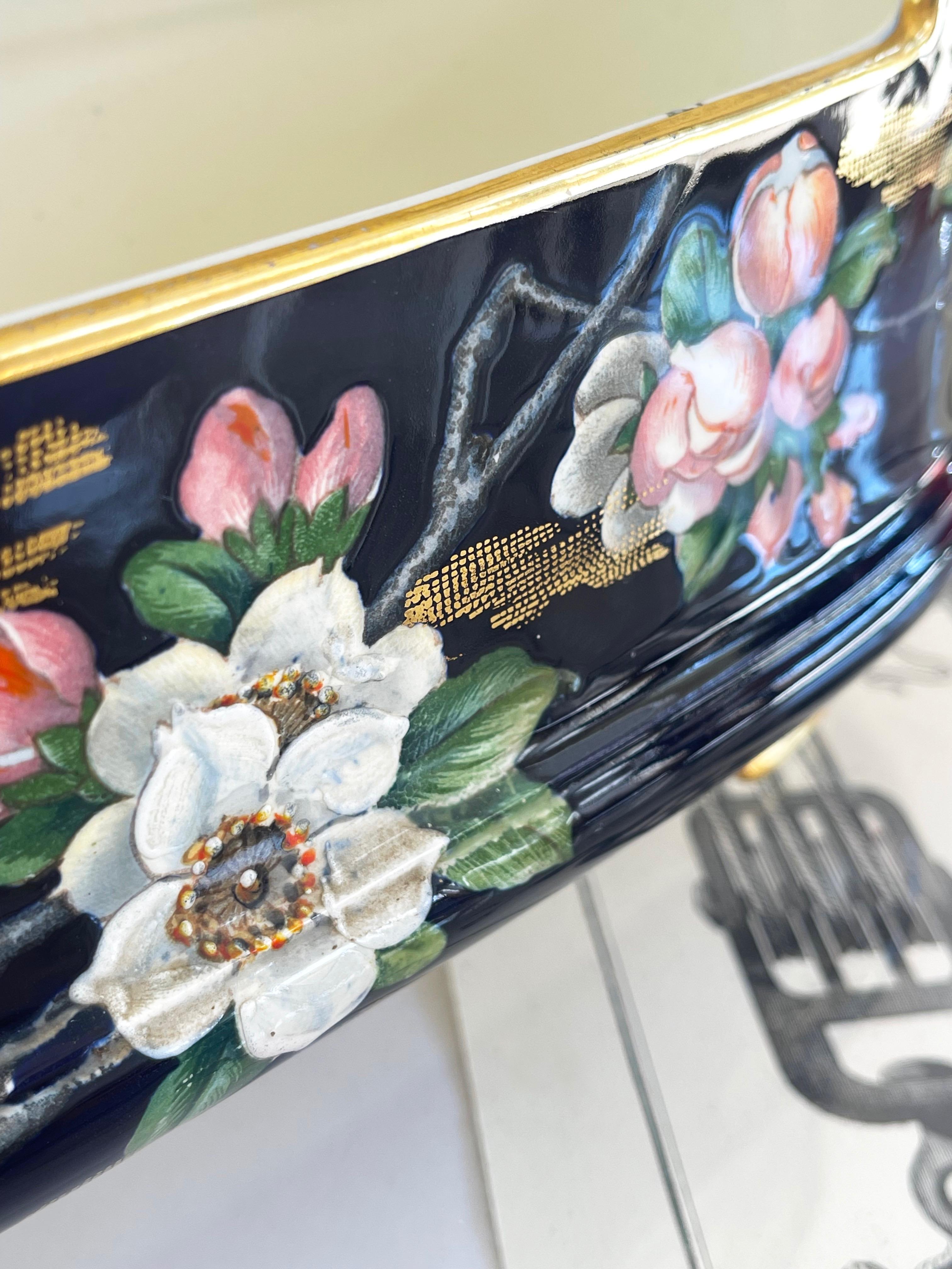 Inizio XX secolo Jardiniere Art Nouveau dorato e blu reale del 1900 ''Taiping'', Villeroy & Boch in vendita