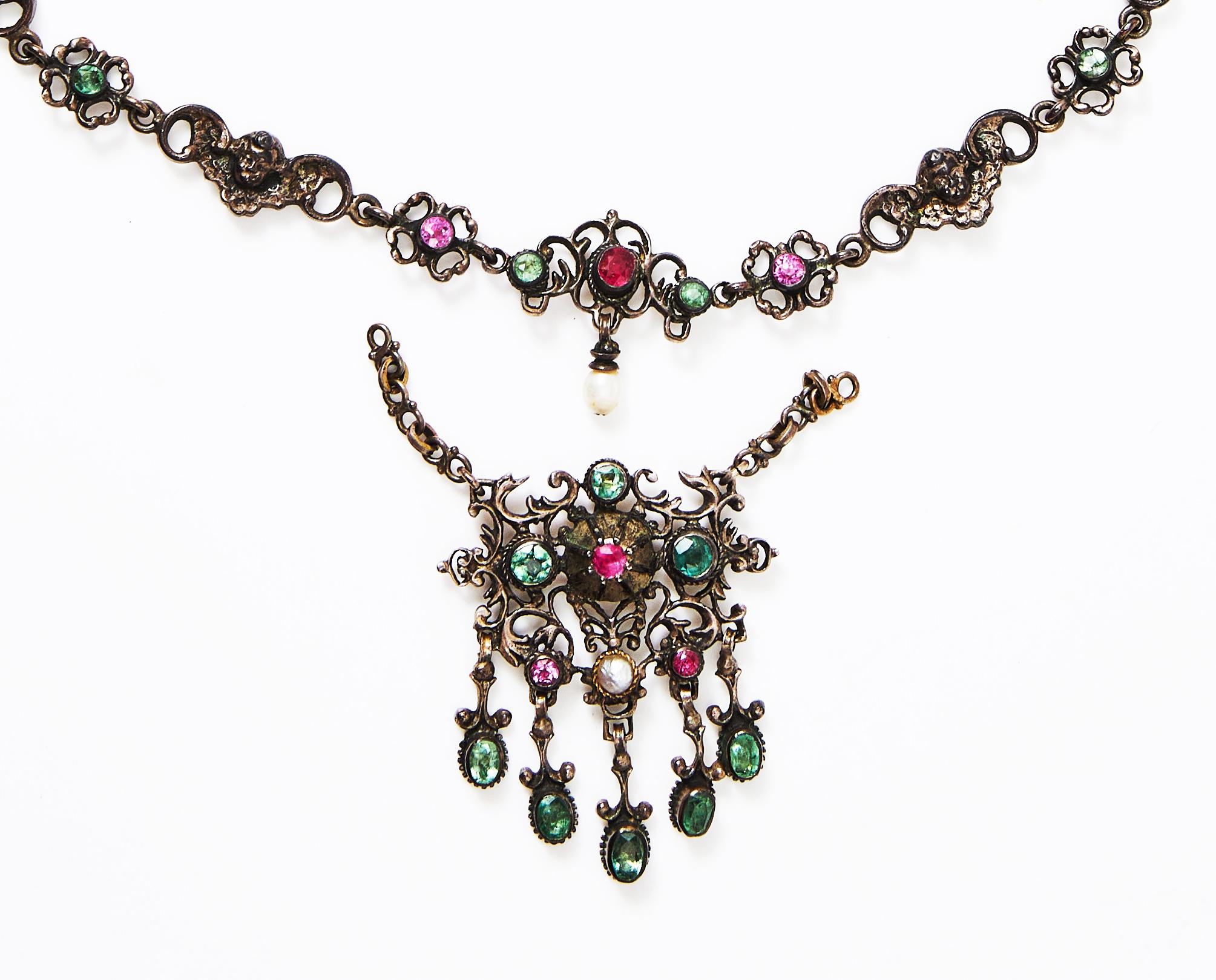 Taglio ovale Set di collane del 1900 Ciondolo con rubino naturale da 2 carati e perla tormalina da 2 carati in argento dorato in vendita